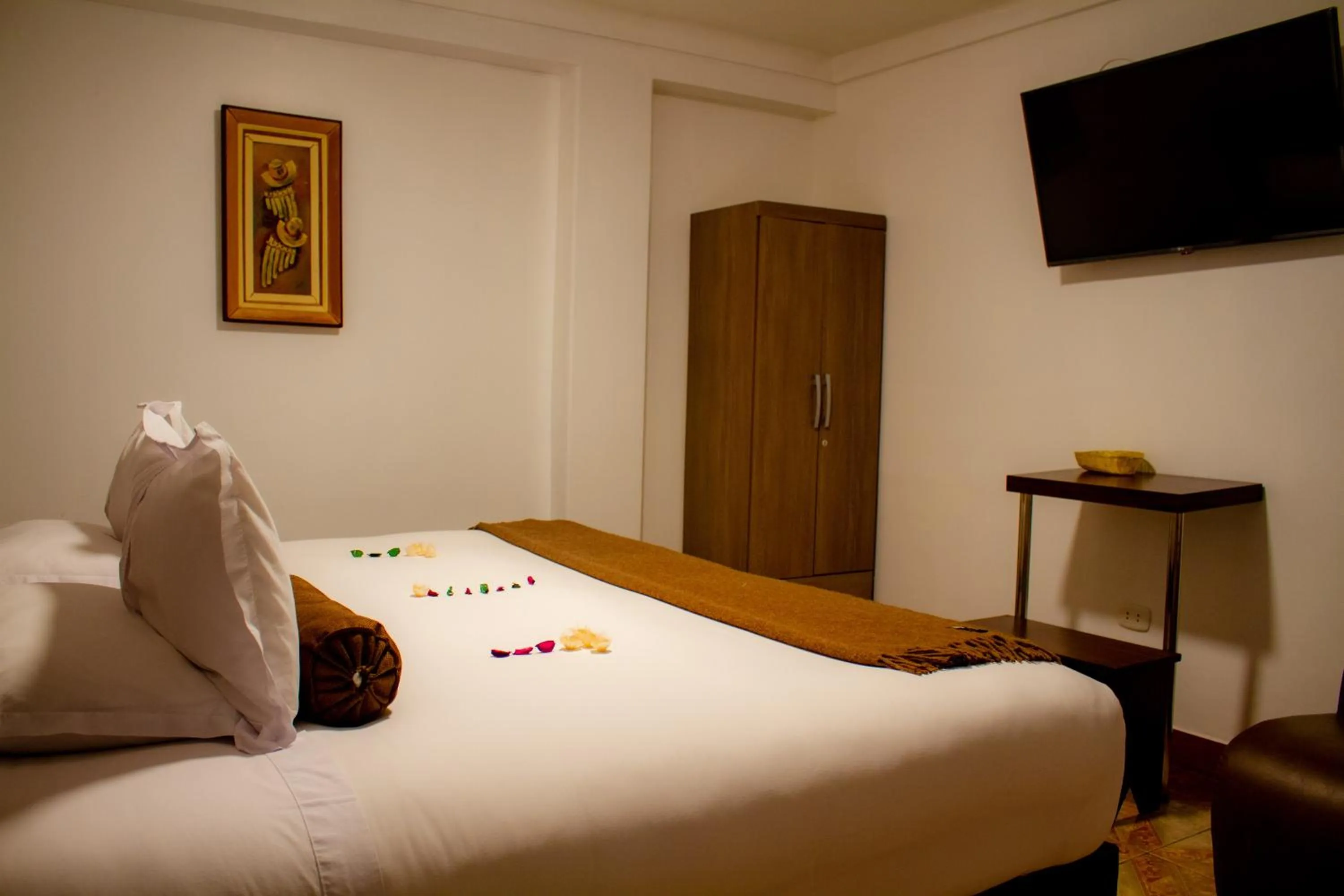 TV and multimedia in Hotel Retama Machupicchu