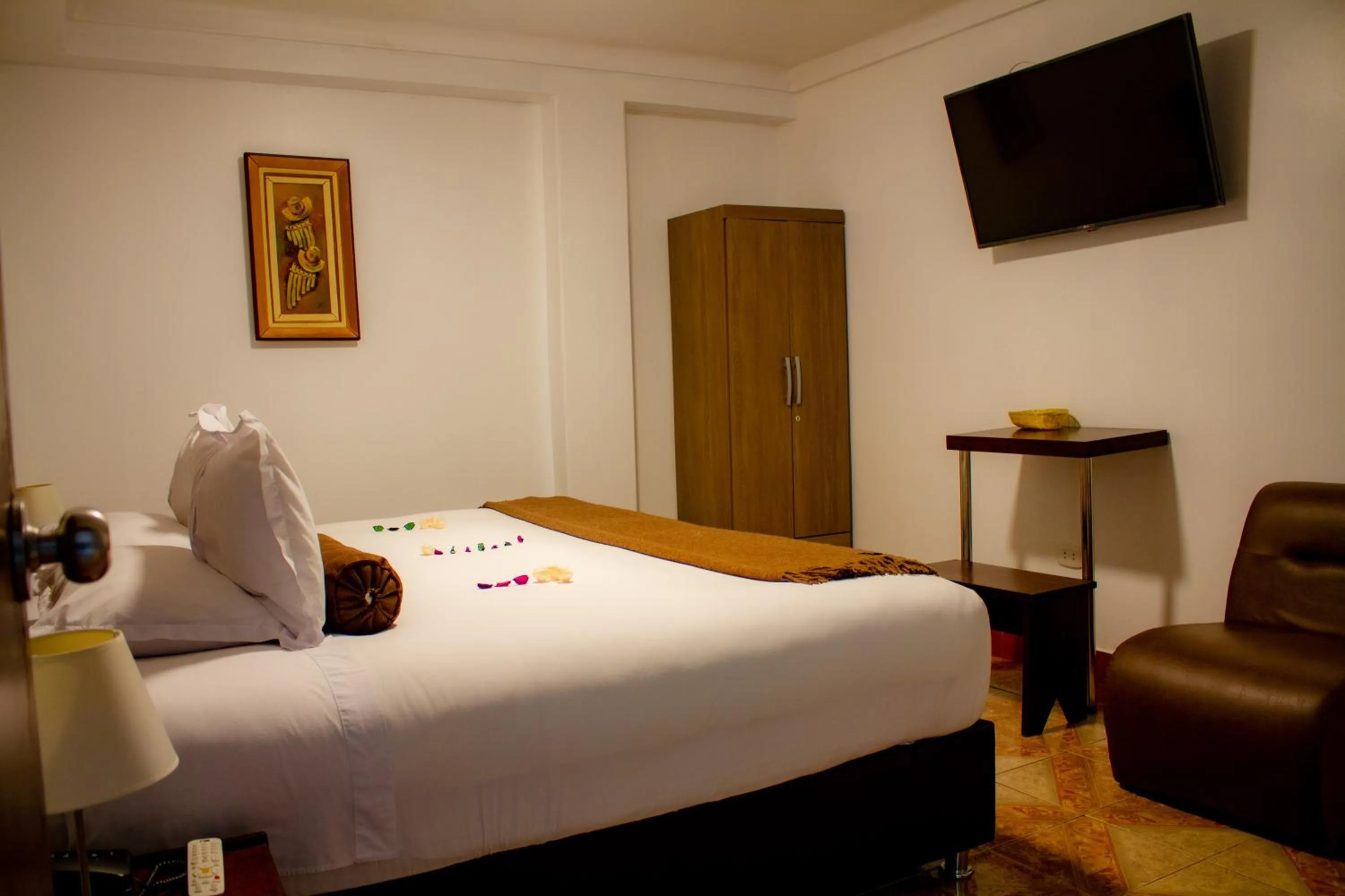 TV and multimedia in Hotel Retama Machupicchu