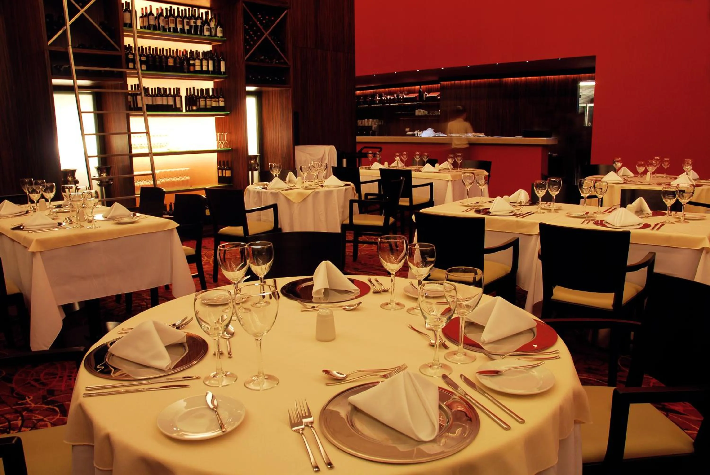 Restaurant/places to eat in Howard Johnson Plaza Resort & Casino Mayorazgo