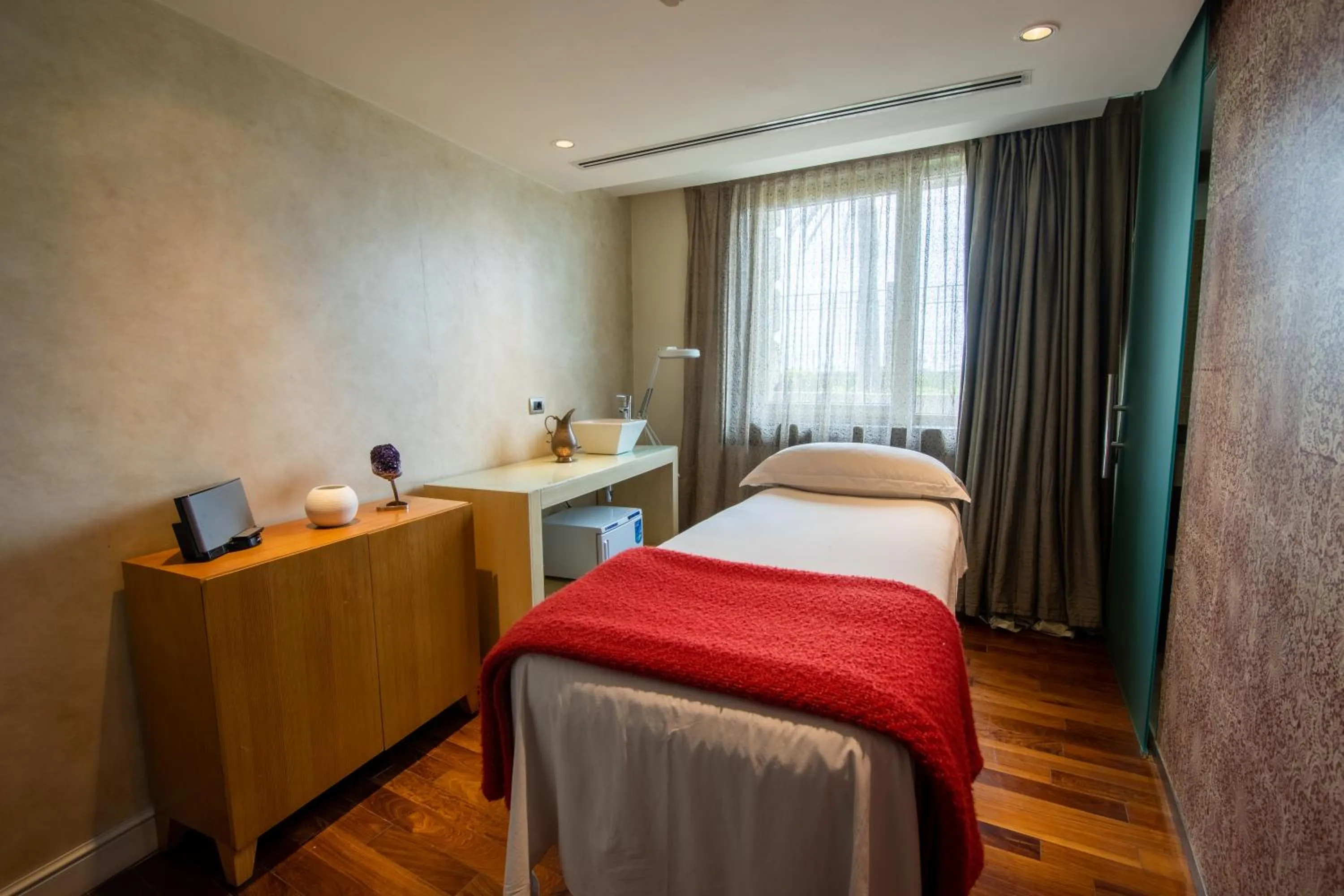 Fitness centre/facilities, Bed in Sofitel Montevideo Casino Carrasco & Spa