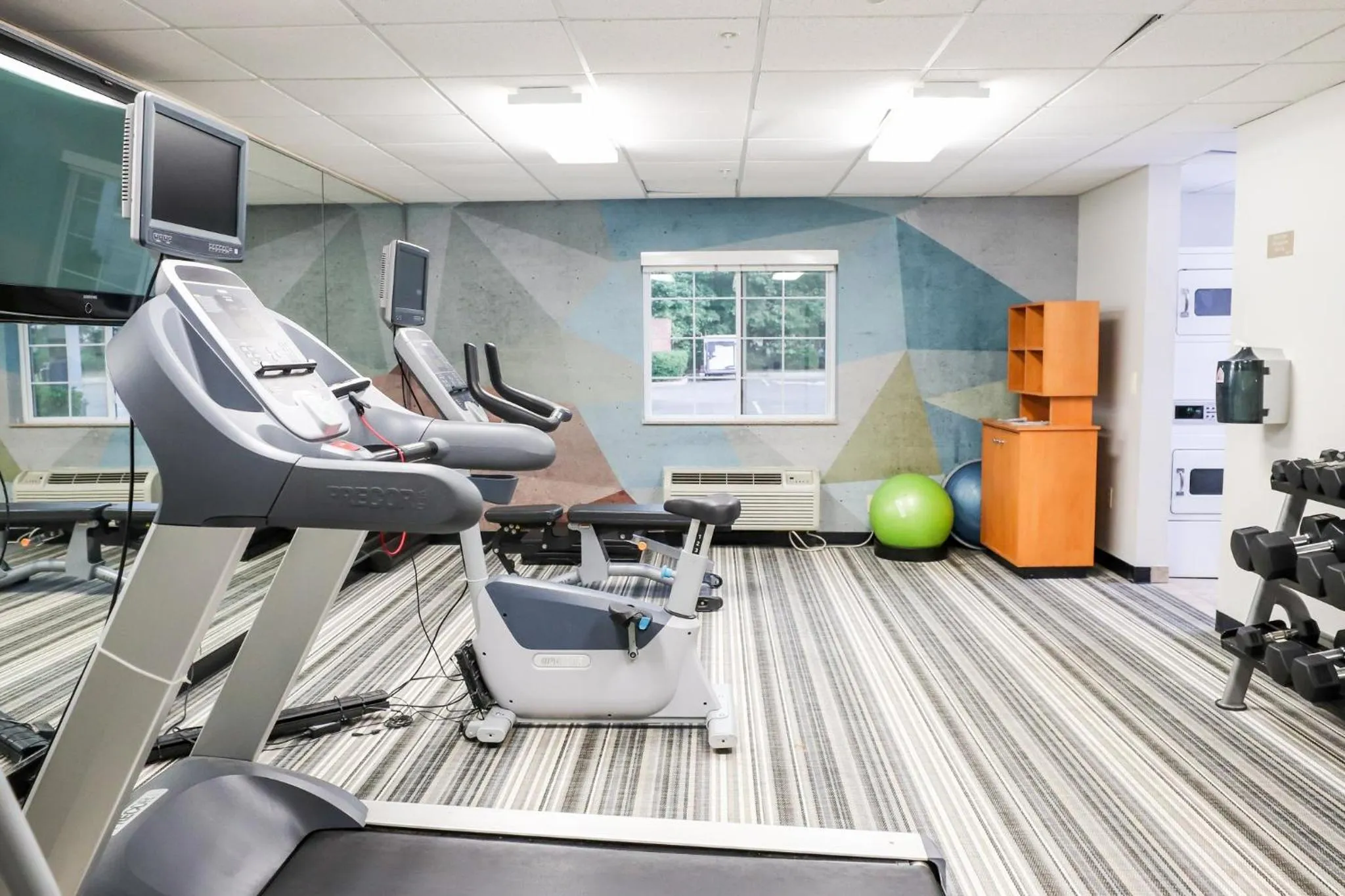 Fitness centre/facilities in Candlewood Suites Richmond Airport by IHG