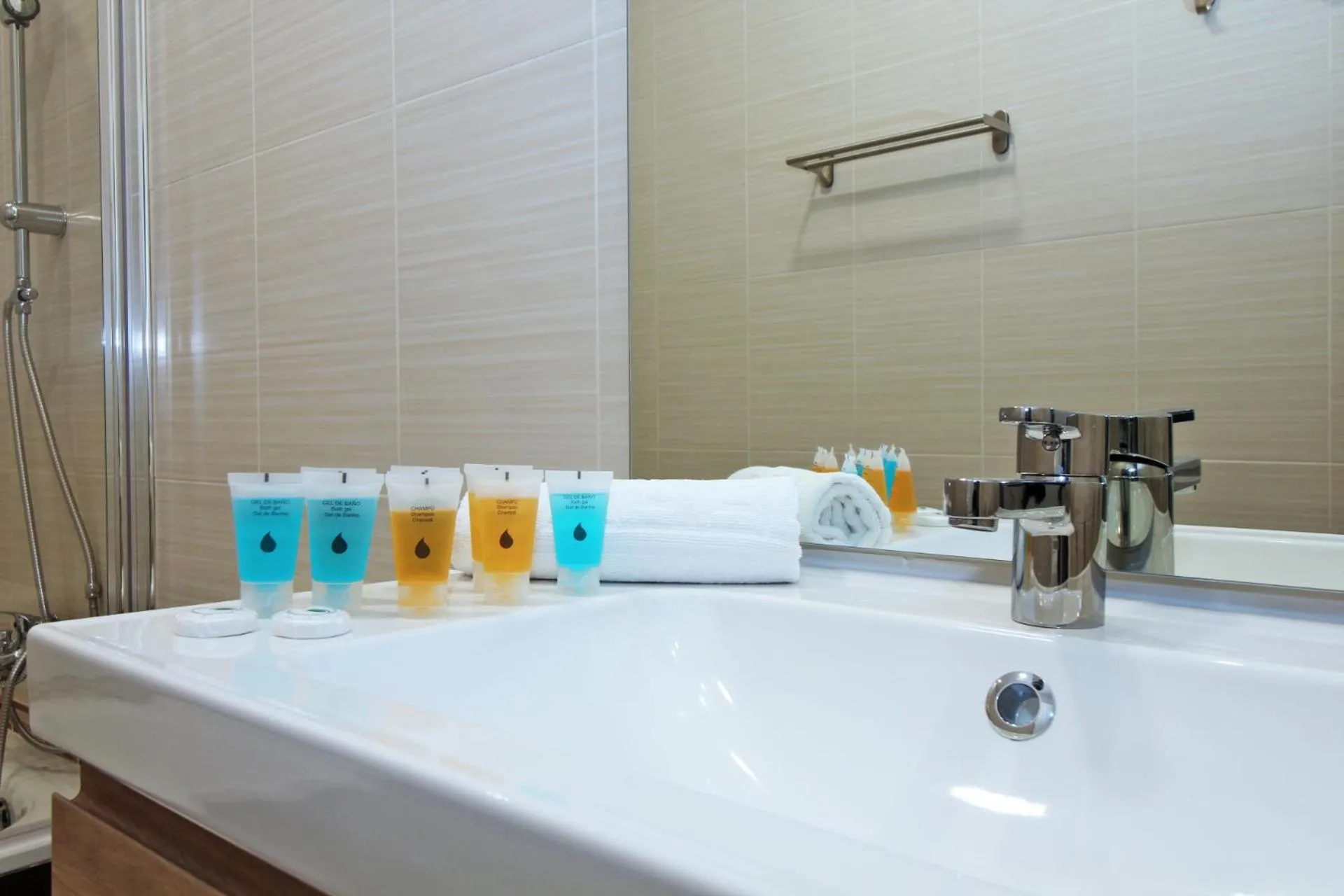 Bathroom in Del Parque Flats - Premium - Maestre