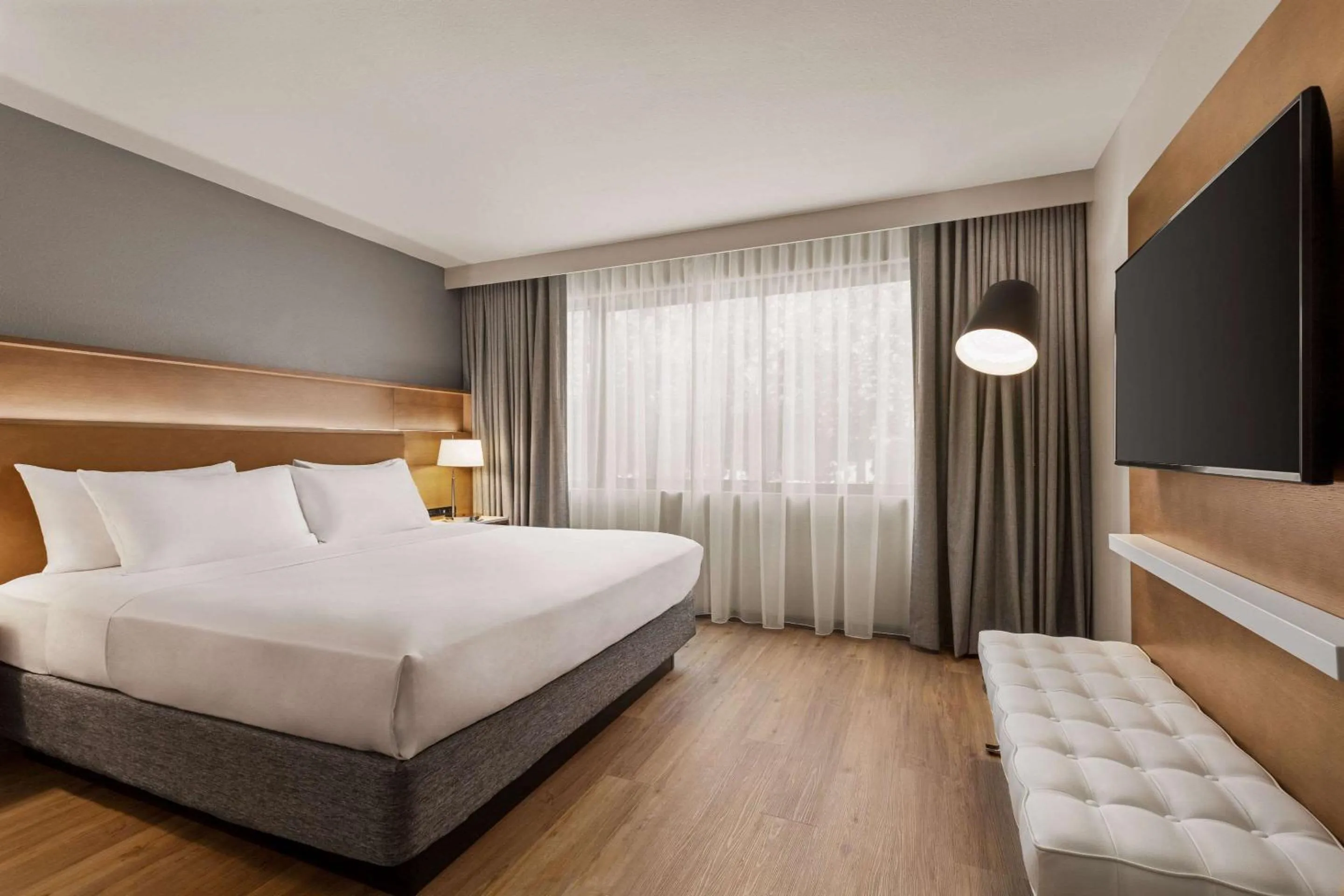 Bedroom, Bed in Radisson Hotel Sunnyvale - Silicon Valley