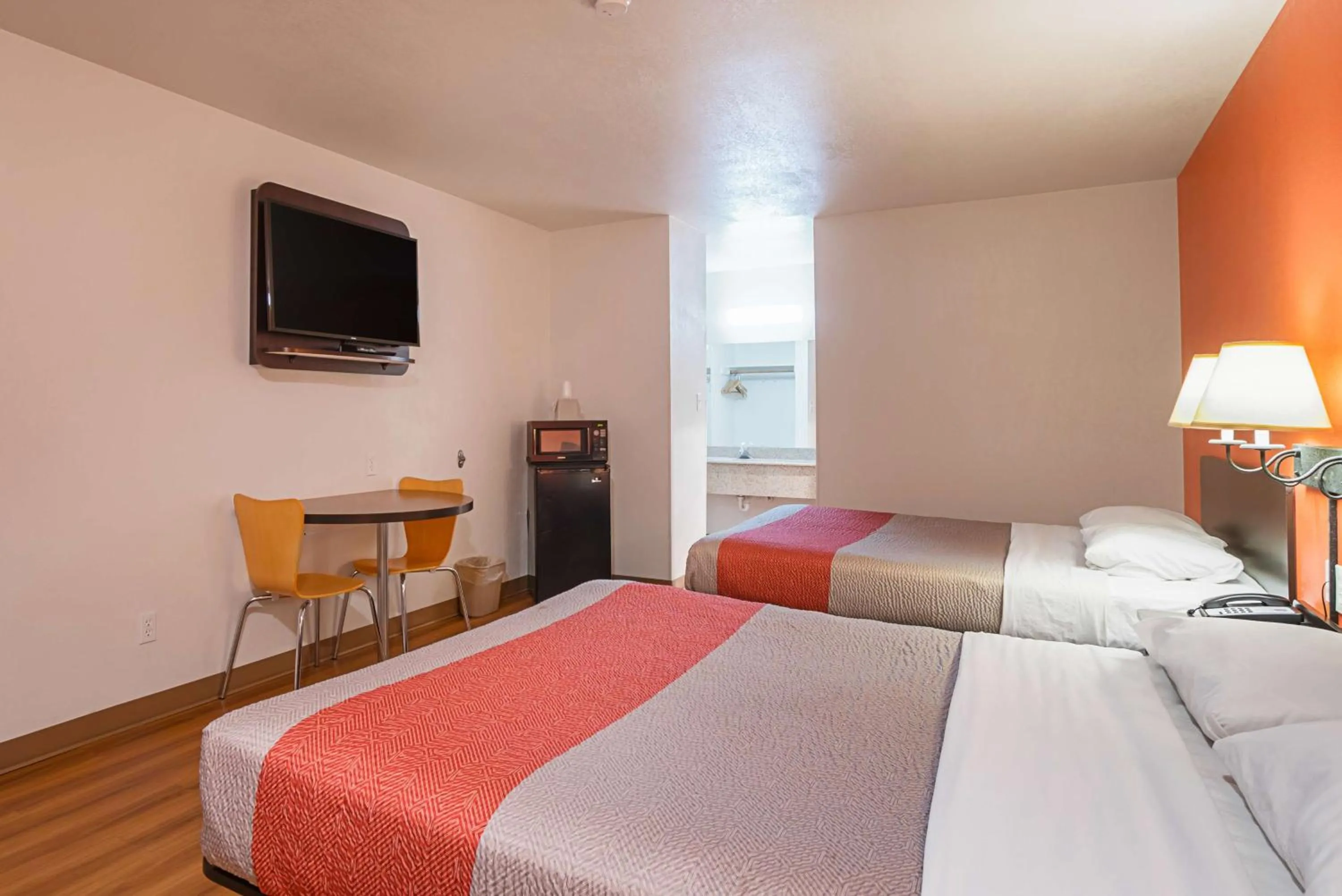 Bed in Motel 6-Safford, AZ