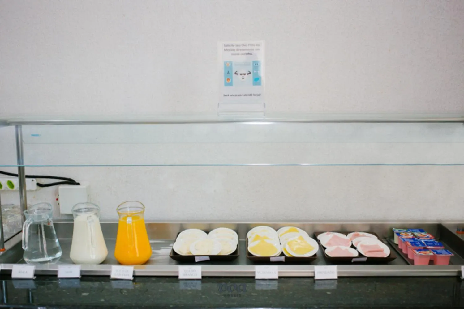 Breakfast in VOA Express Inn Hotel Orquídea