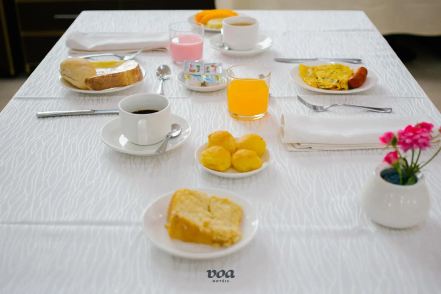 Breakfast in VOA Express Inn Hotel Orquídea