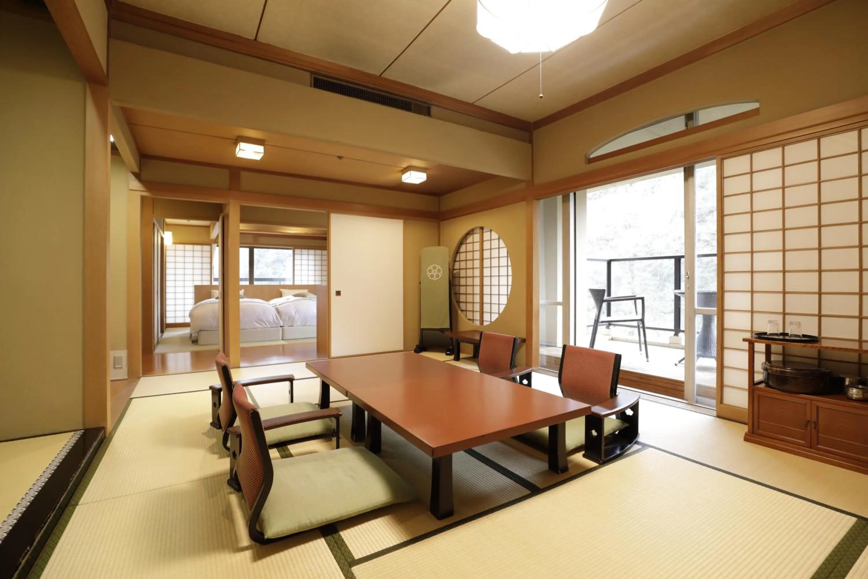 Photo of the whole room in Oku Yugawara SANSUIROU