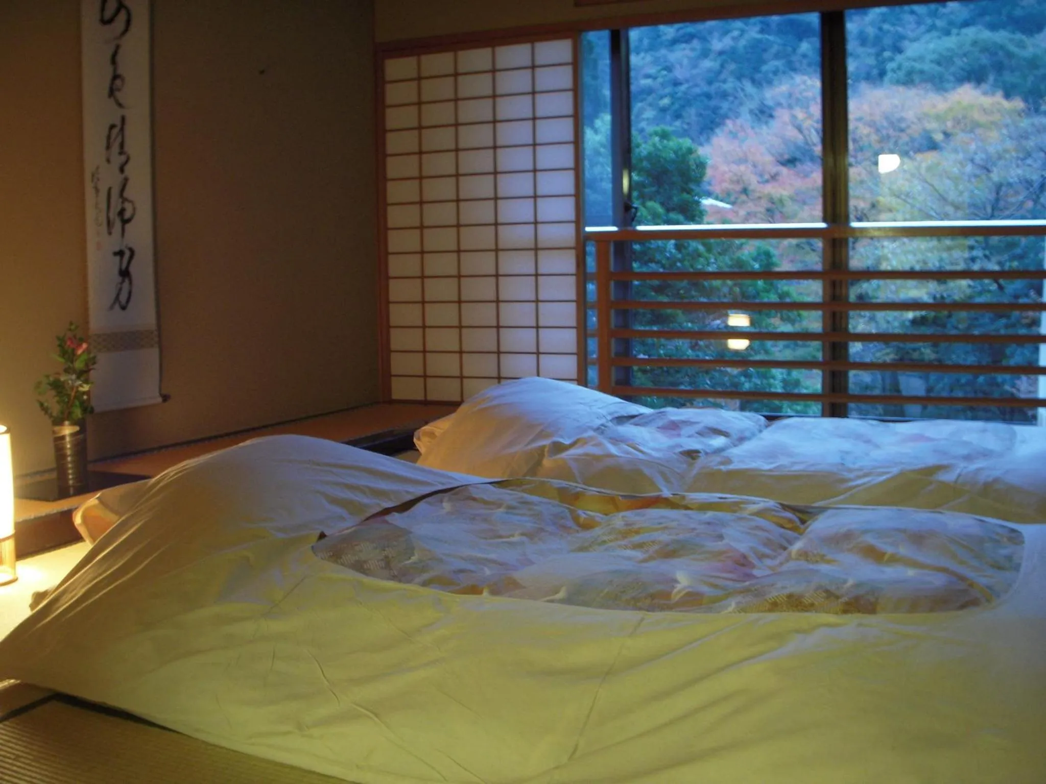 Bed in Oku Yugawara Tsubaki