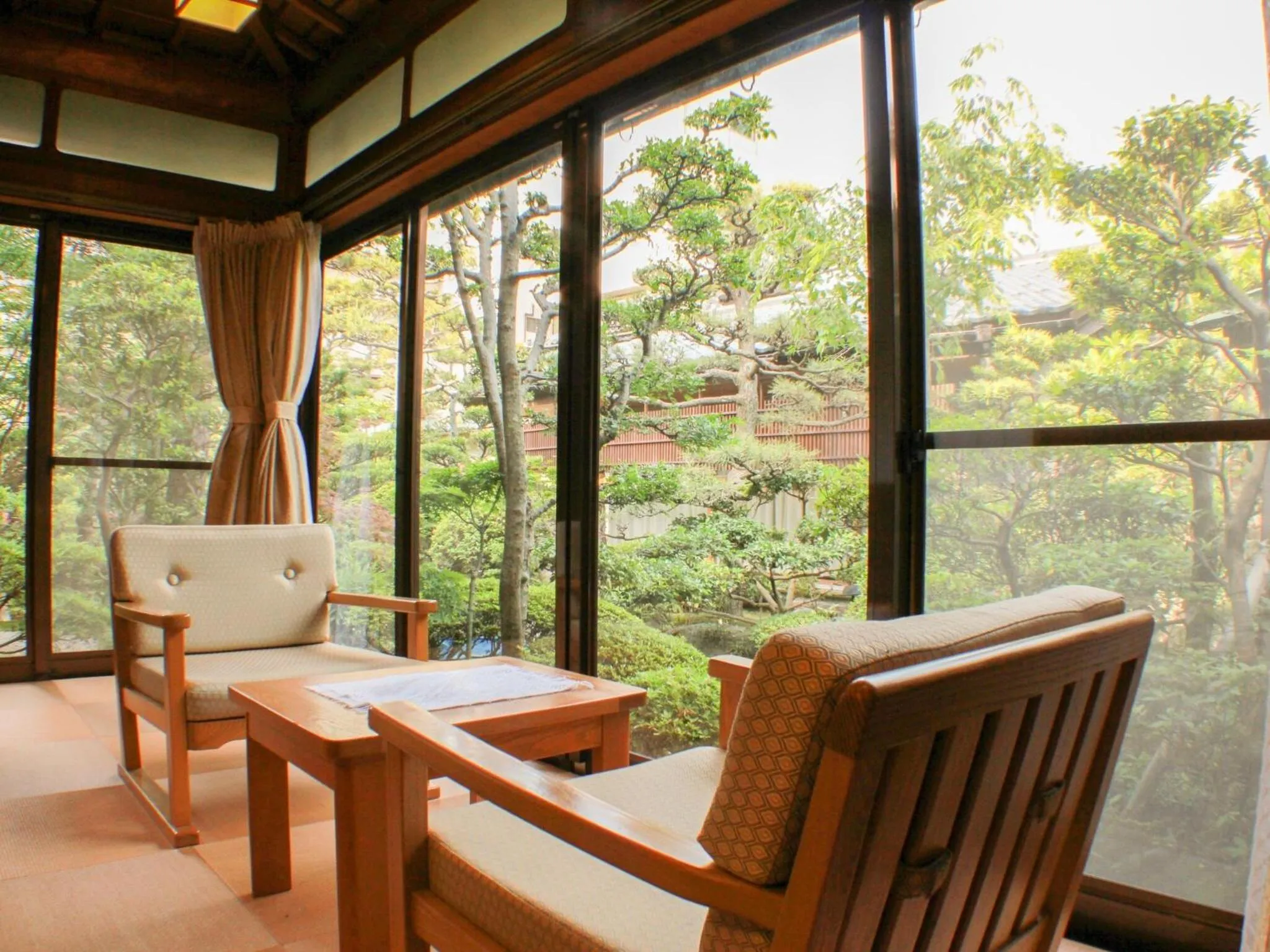 Photo of the whole room in Haiya