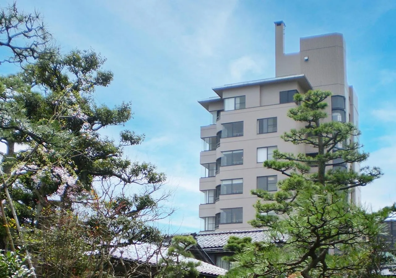 Property building in Haiya