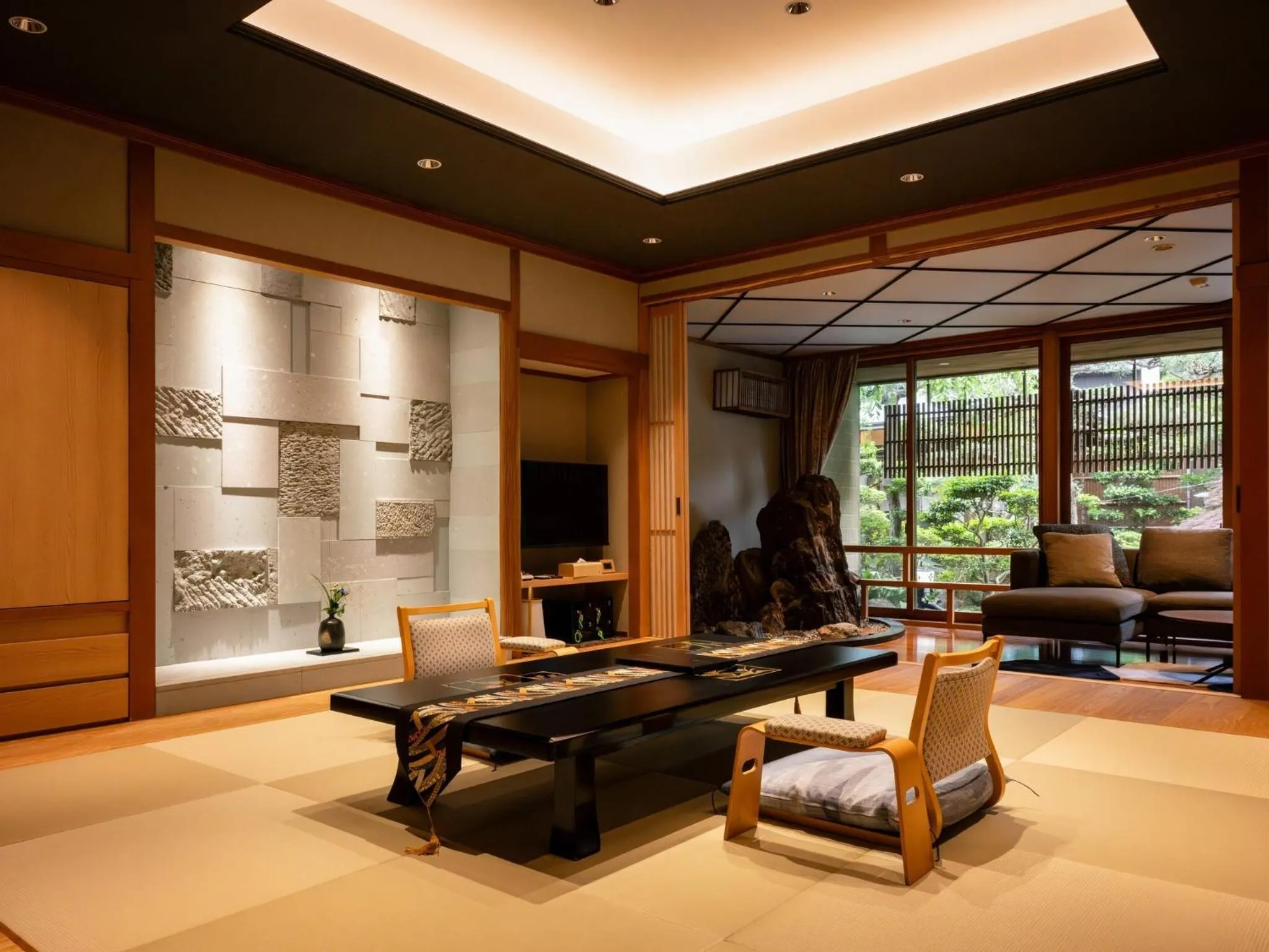 Photo of the whole room in Haiya