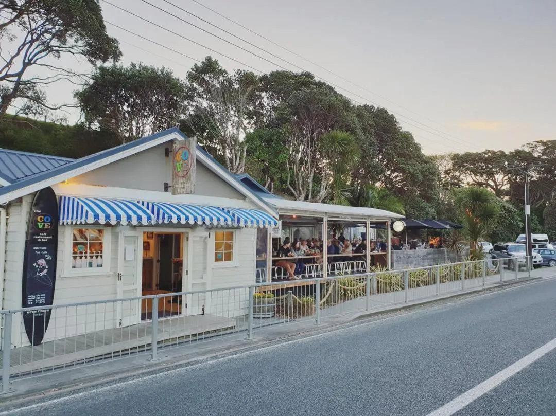 Restaurant/places to eat in Waipu Cove Resort