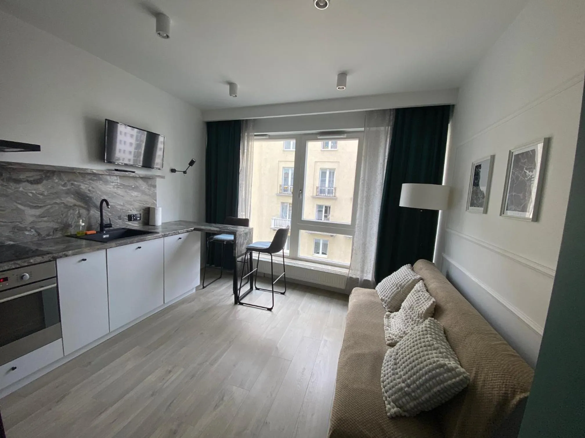 TV and multimedia in Sleepy3city Apartments Batorego 9