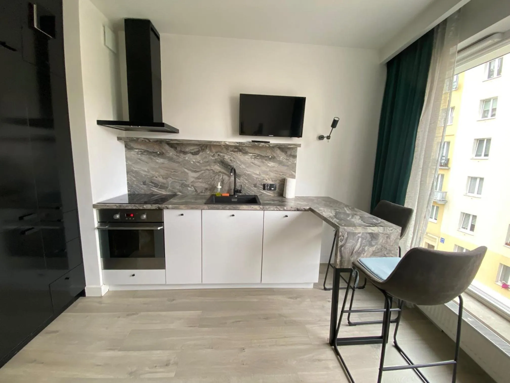 TV and multimedia in Sleepy3city Apartments Batorego 9