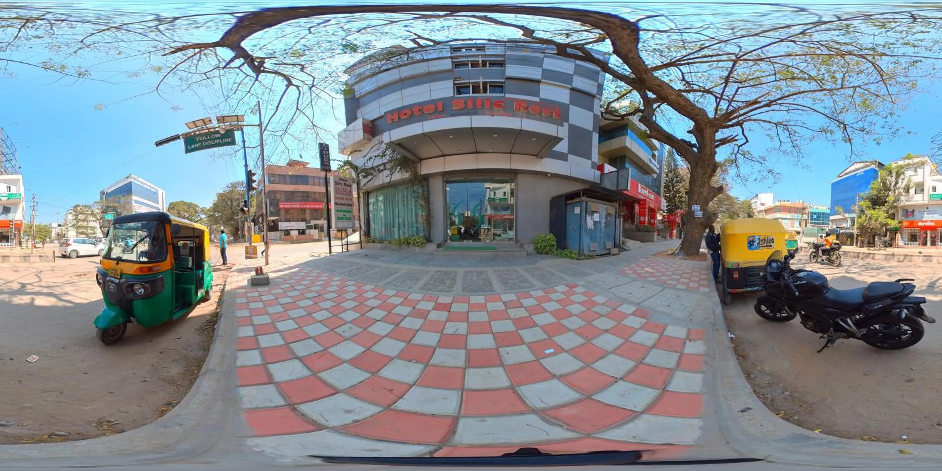 Property building in Hotel Silicrest