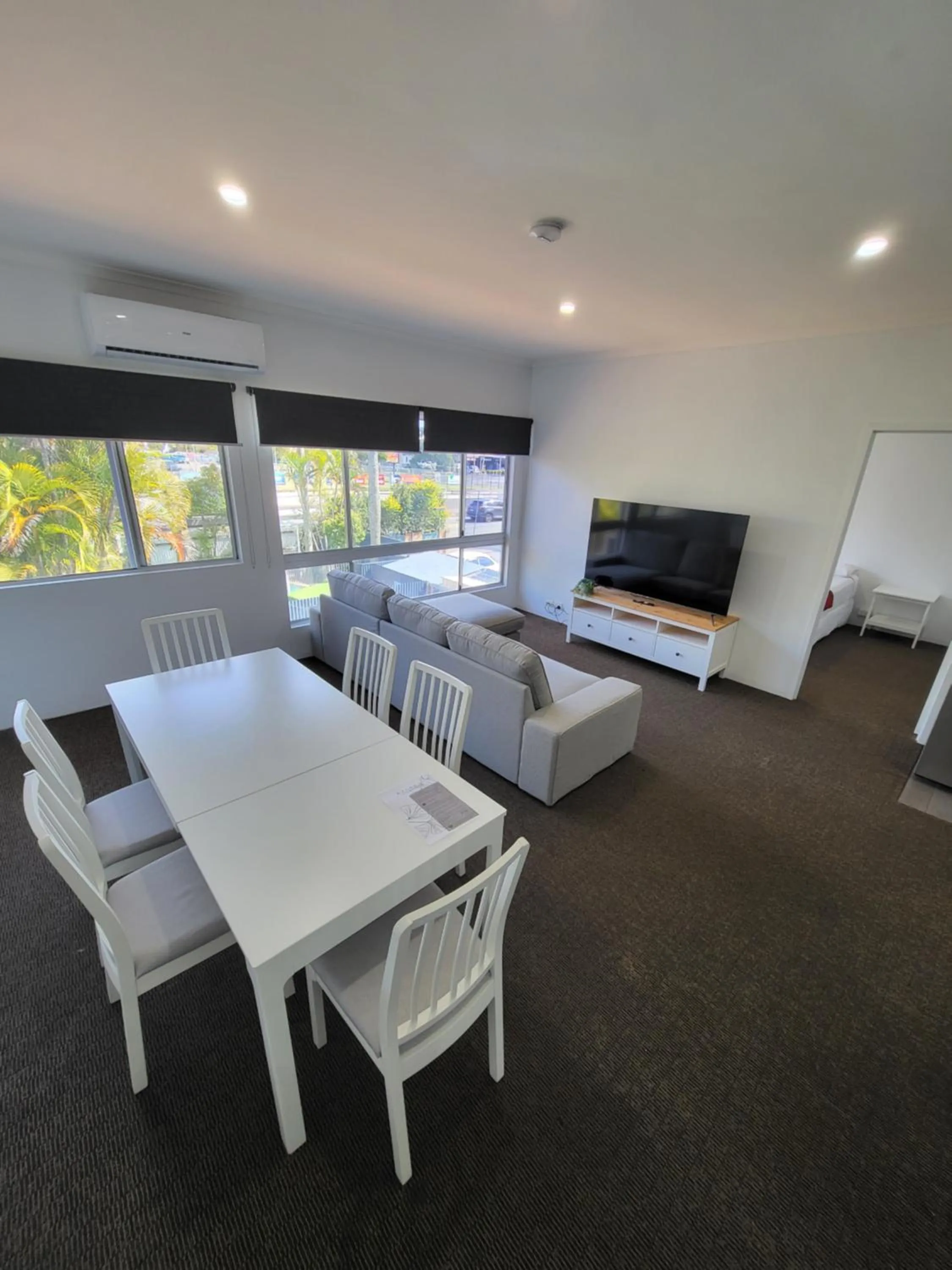 Living room in Central Motel Mooloolaba and Apartments