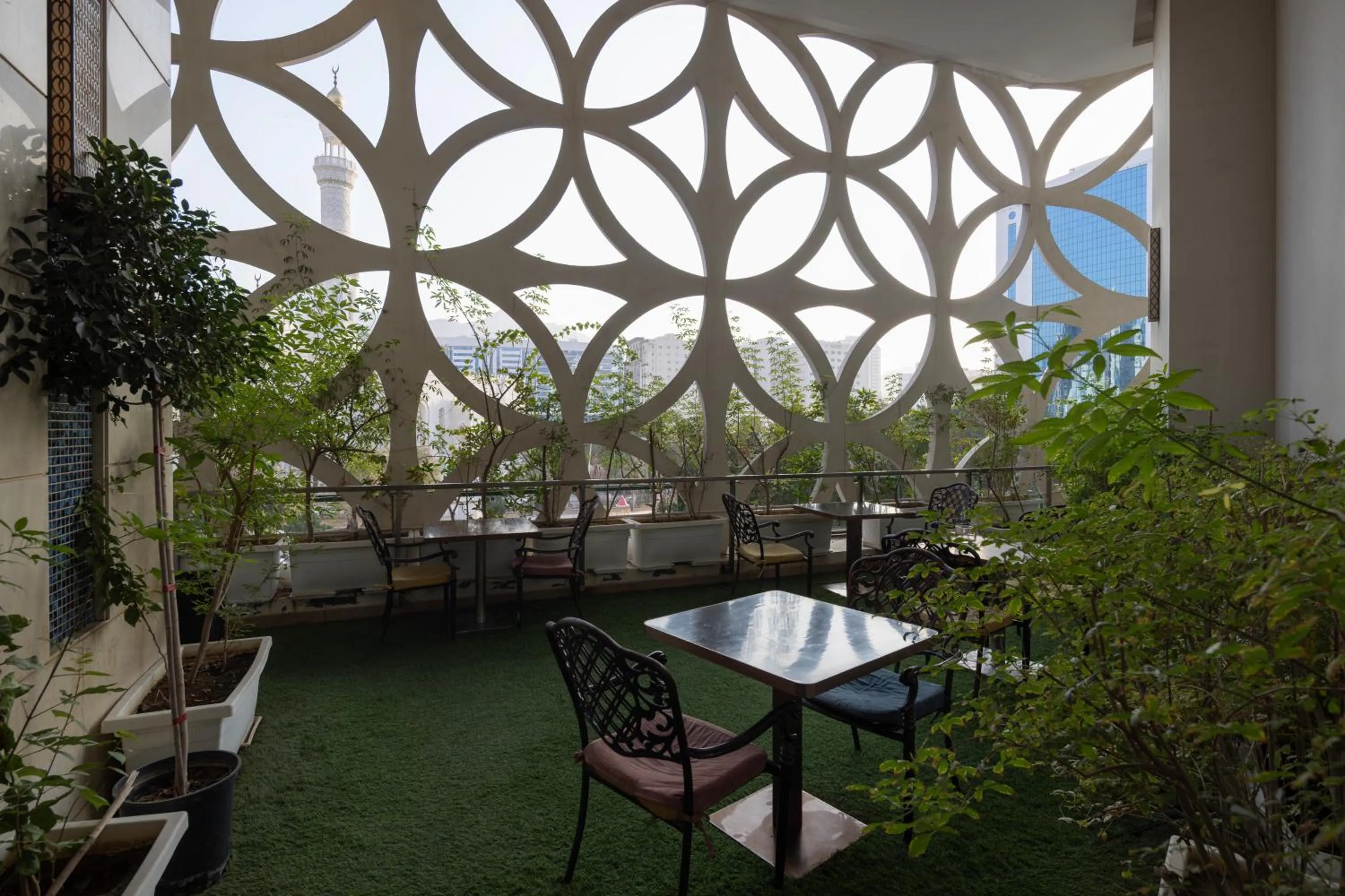 Patio in Violet Al Azizia Hotel MASJID Al Qatari