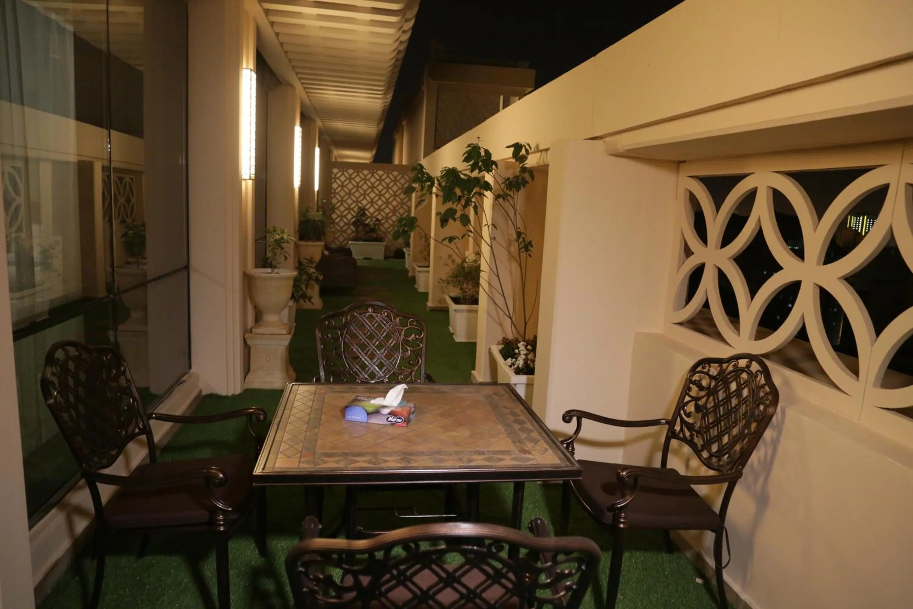 Seating area in Violet Al Azizia Hotel MASJID Al Qatari