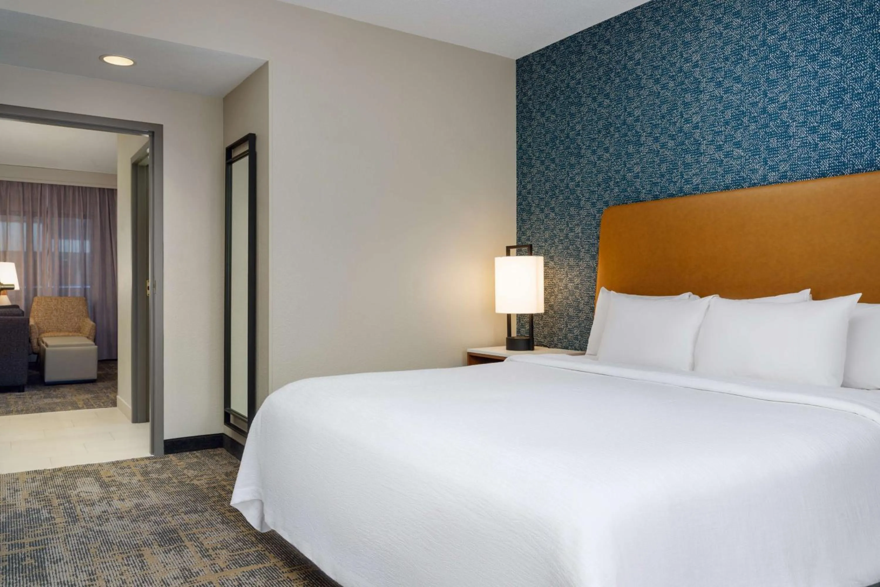 Bed in Embassy Suites Lincoln