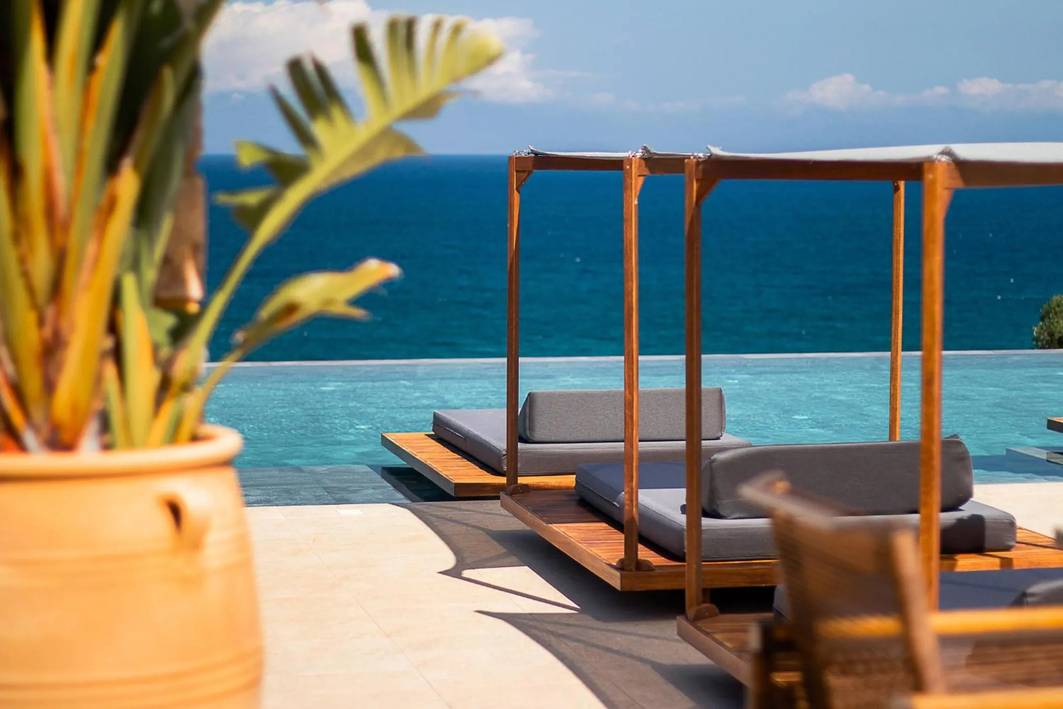 Colonides Beach Hotel