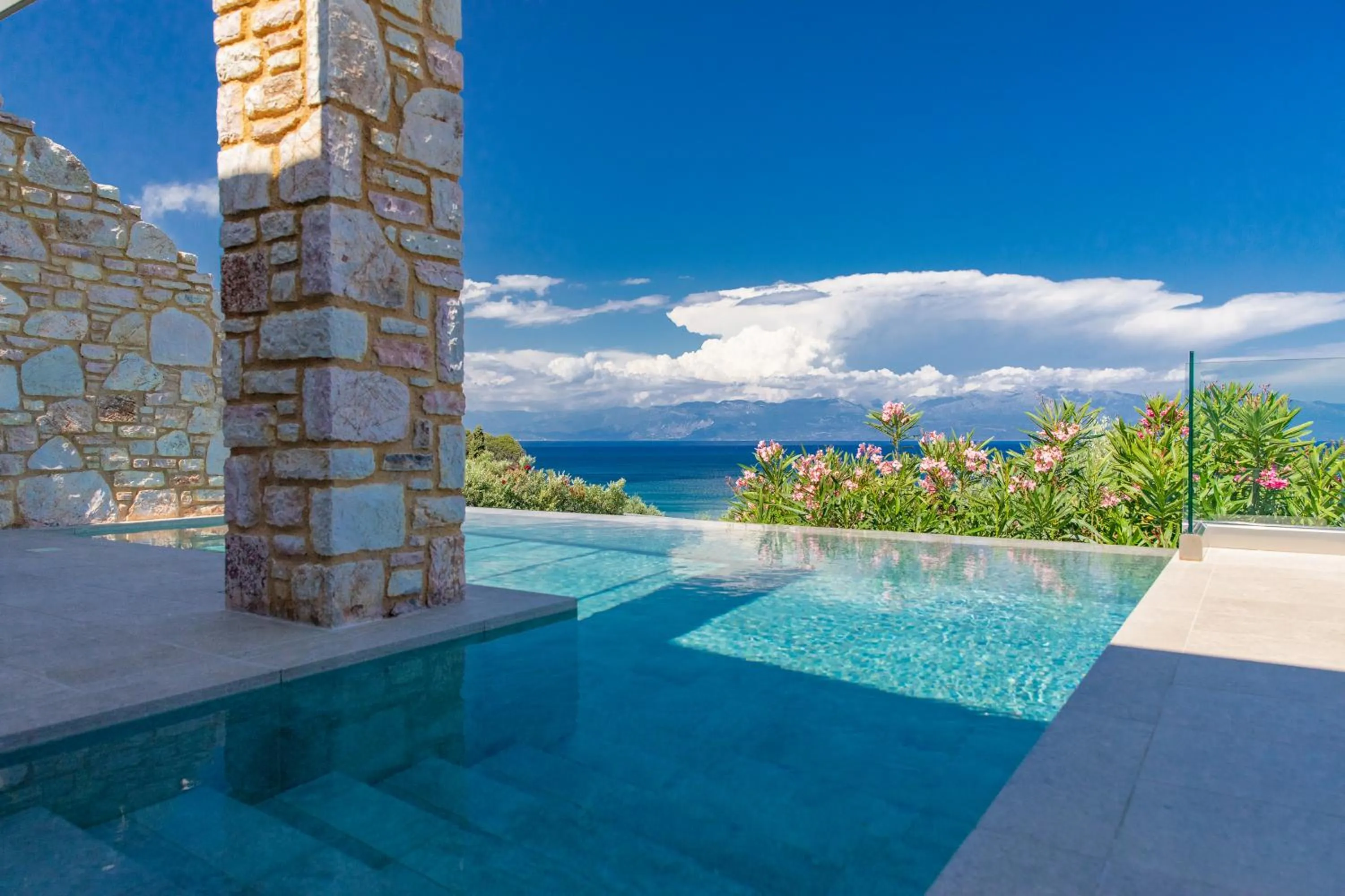 Colonides Beach Hotel