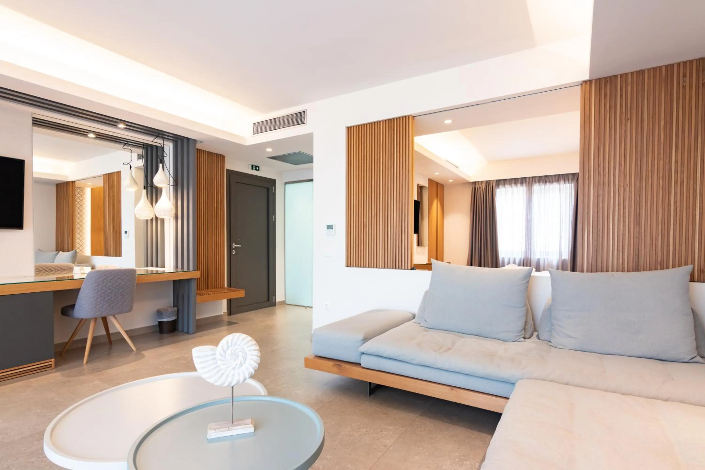 Colonides Beach Hotel