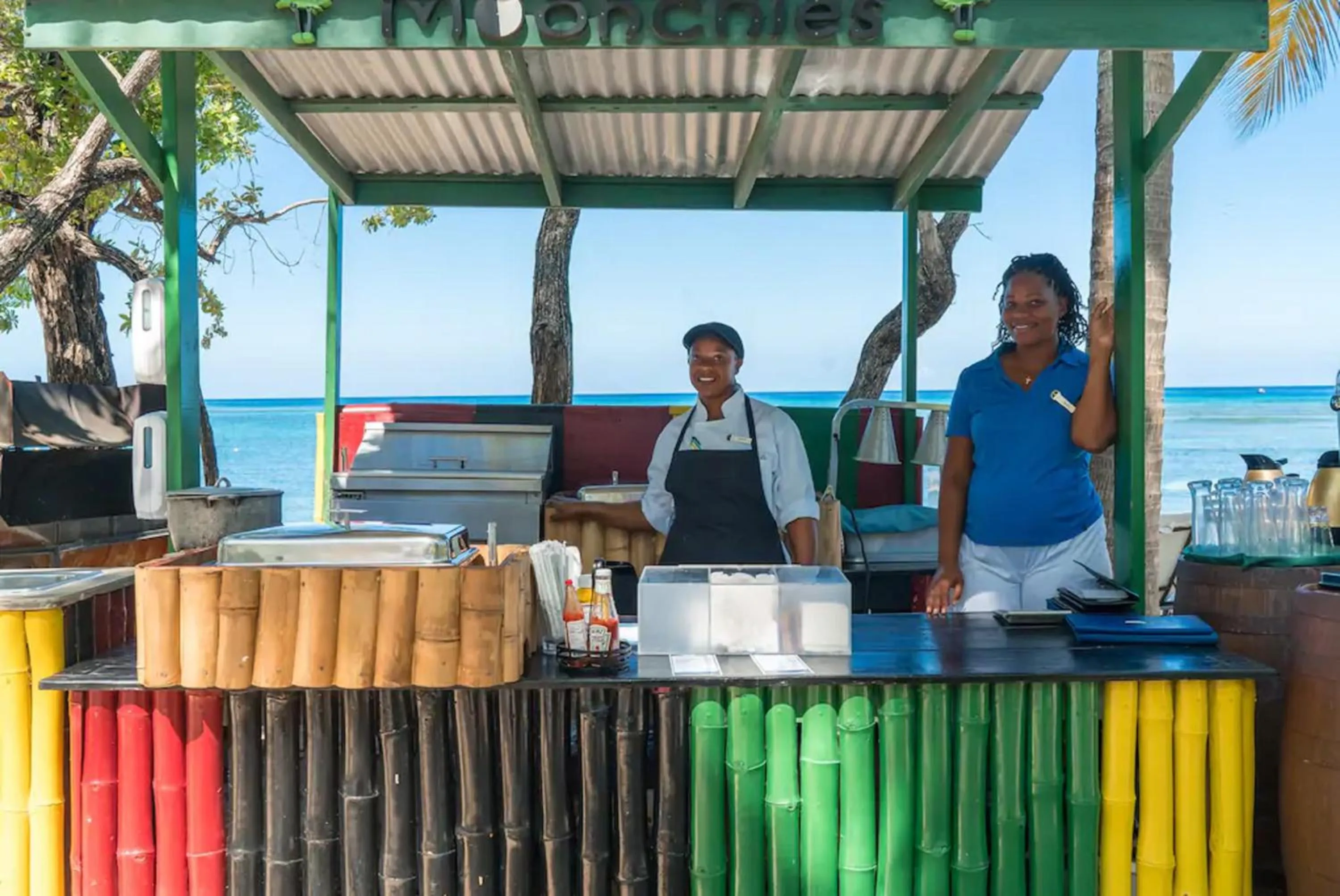 Restaurant/places to eat in Magnificent 5-Bedroom Estate Villa, Sleeps 12