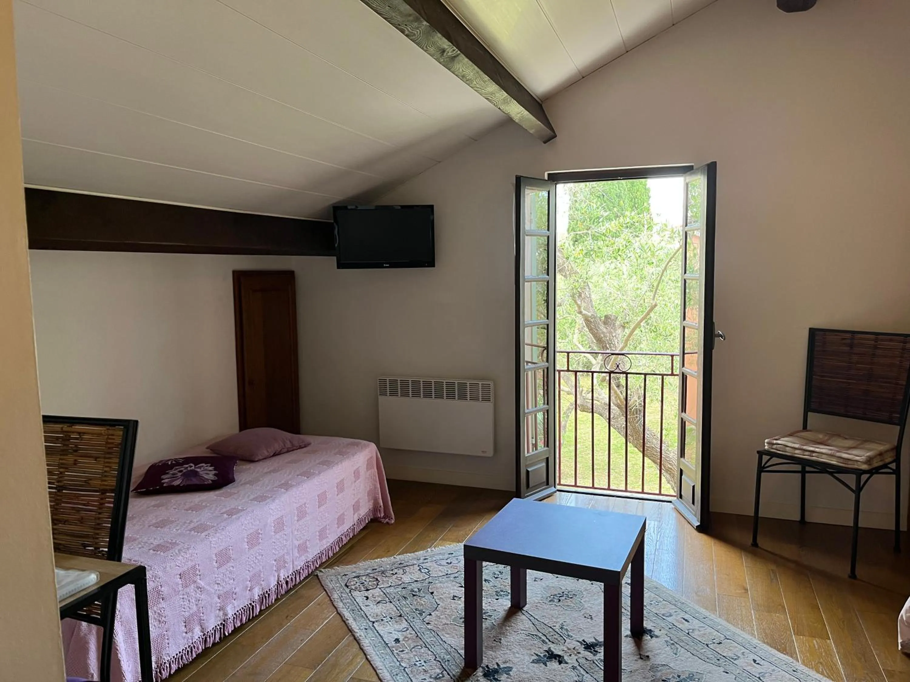 Bedroom in Domaine Le Clos des Oliviers