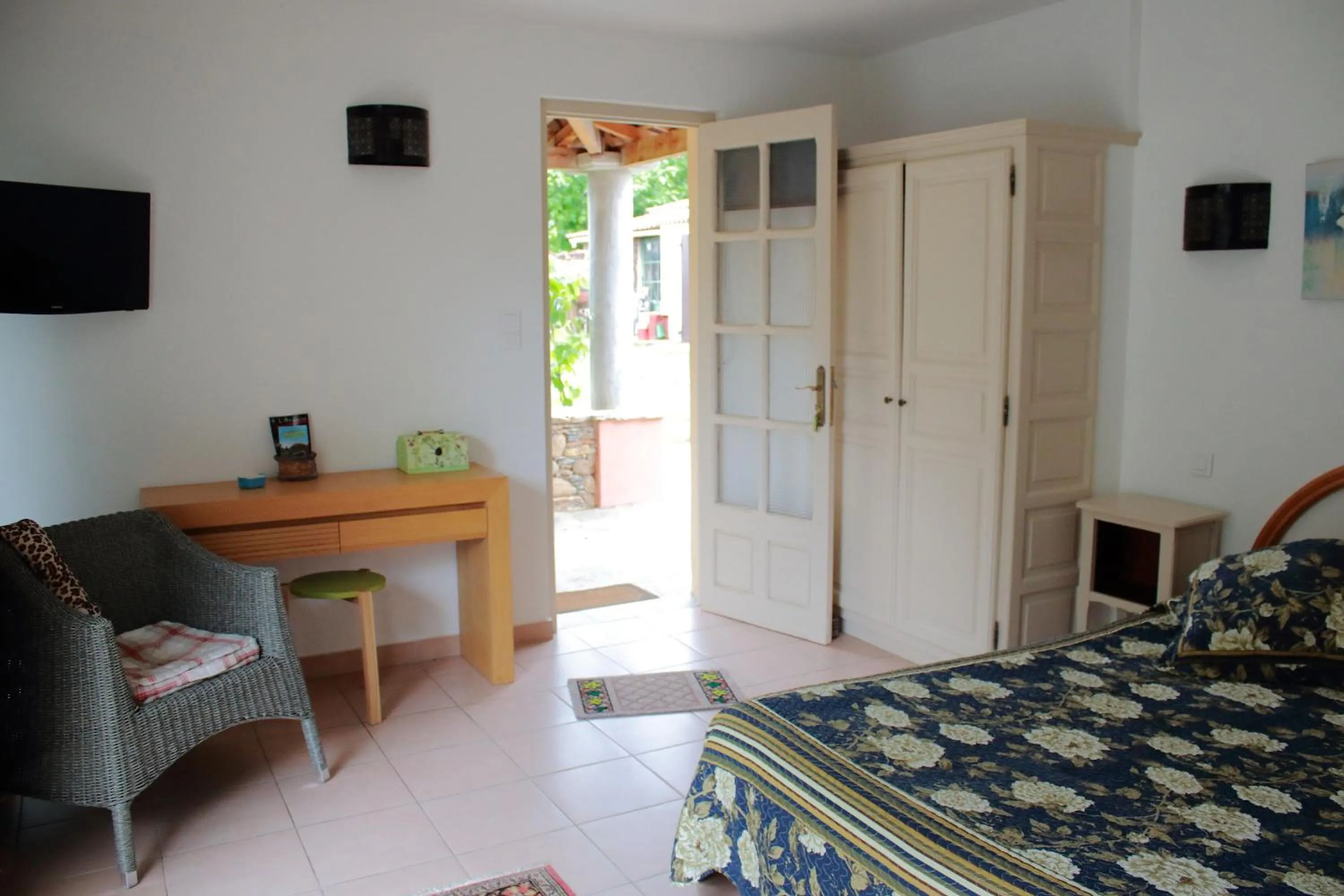 Bedroom in Domaine Le Clos des Oliviers