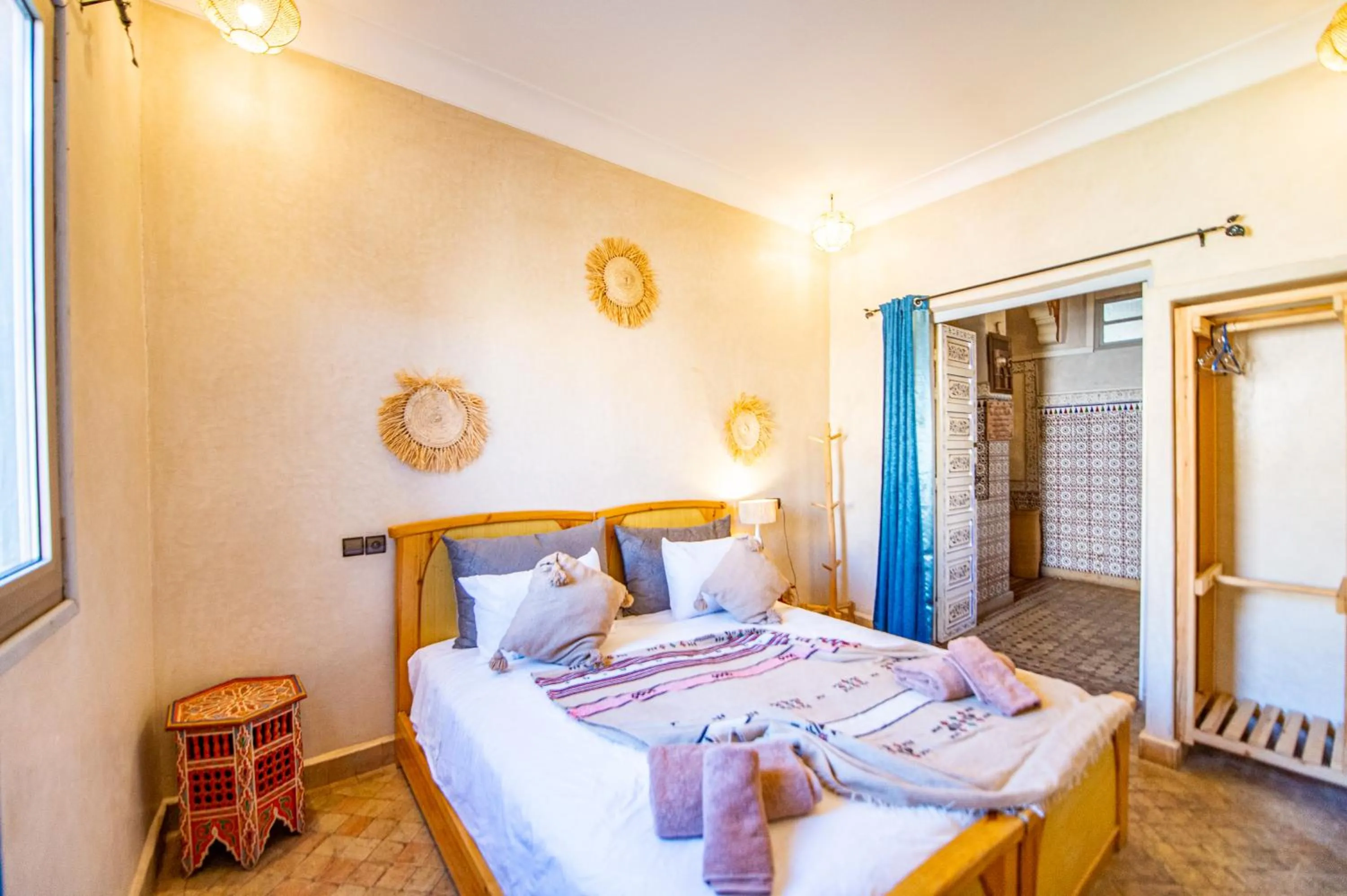 Property building, Bed in KOUTOBIA ROYAL