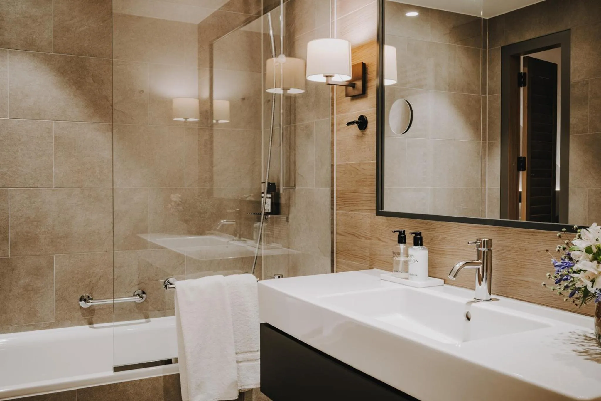 Bath in AMERON Neuschwanstein Alpsee Resort & Spa