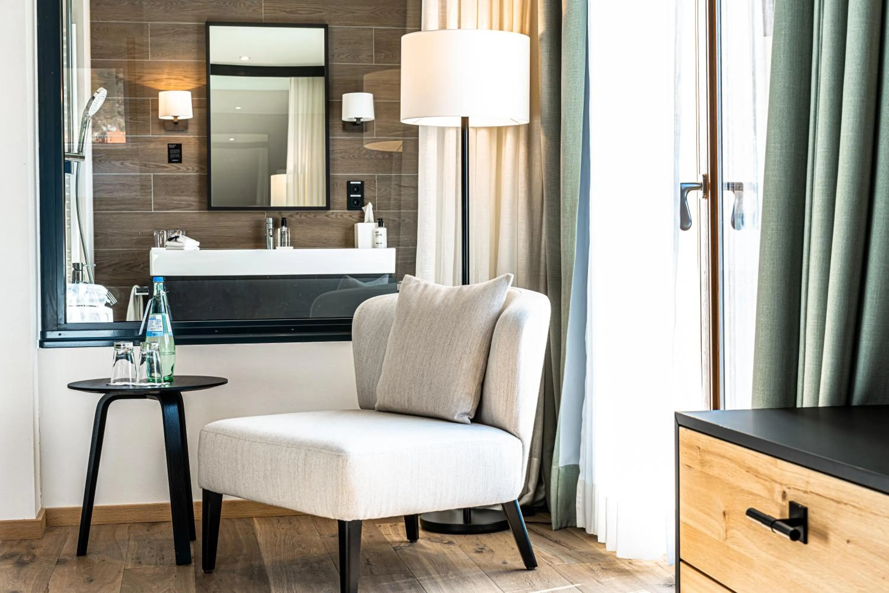 Seating area in AMERON Neuschwanstein Alpsee Resort & Spa