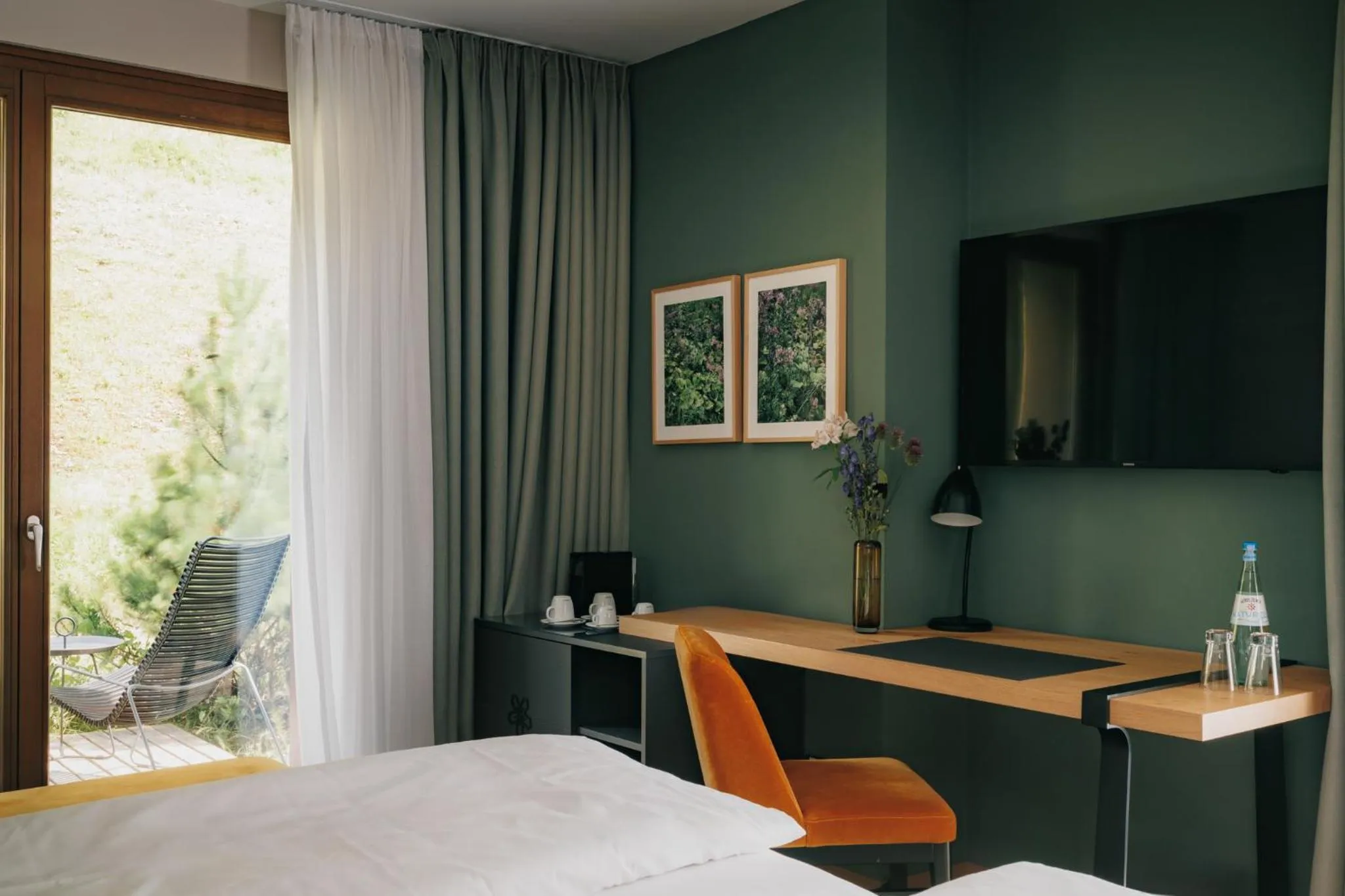 Bedroom, Bed in AMERON Neuschwanstein Alpsee Resort & Spa