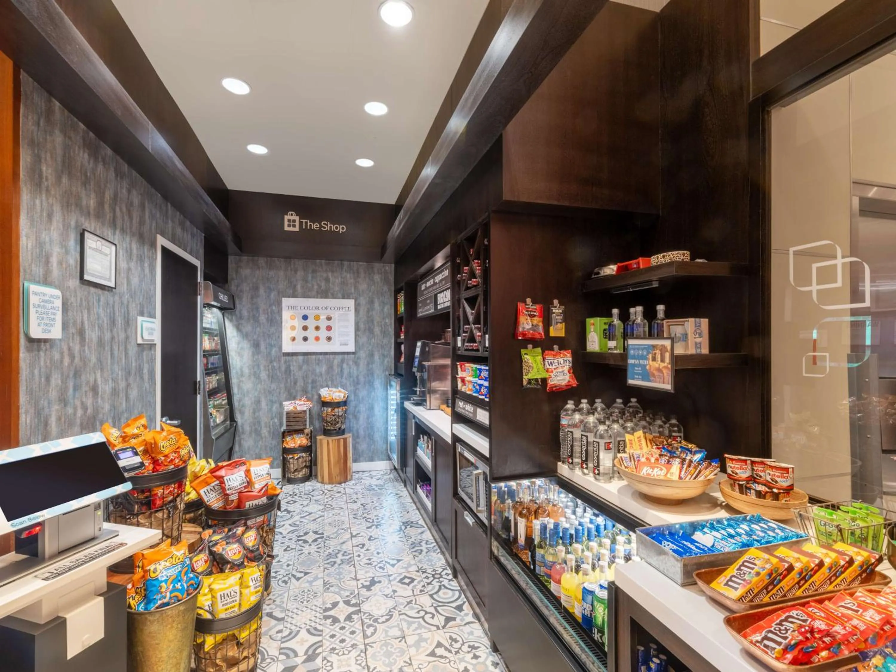 Restaurant/places to eat in Hilton Garden Inn West 35th Street