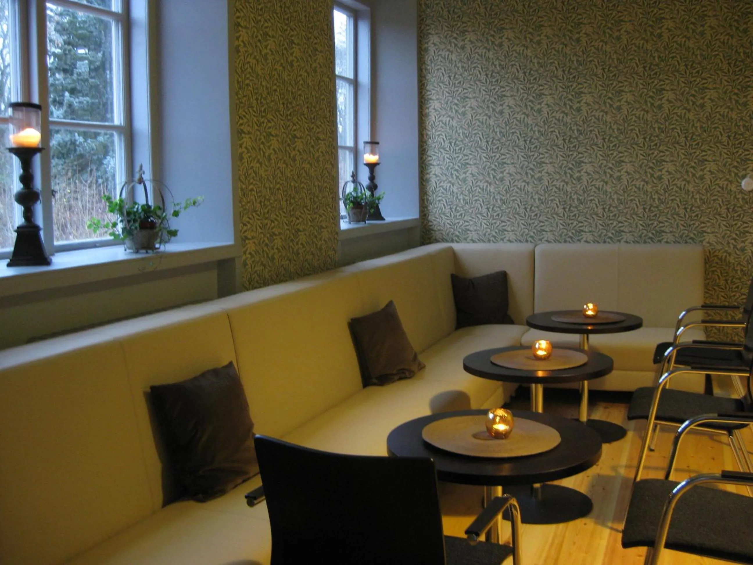 Business facilities in Åkeshofs Slott