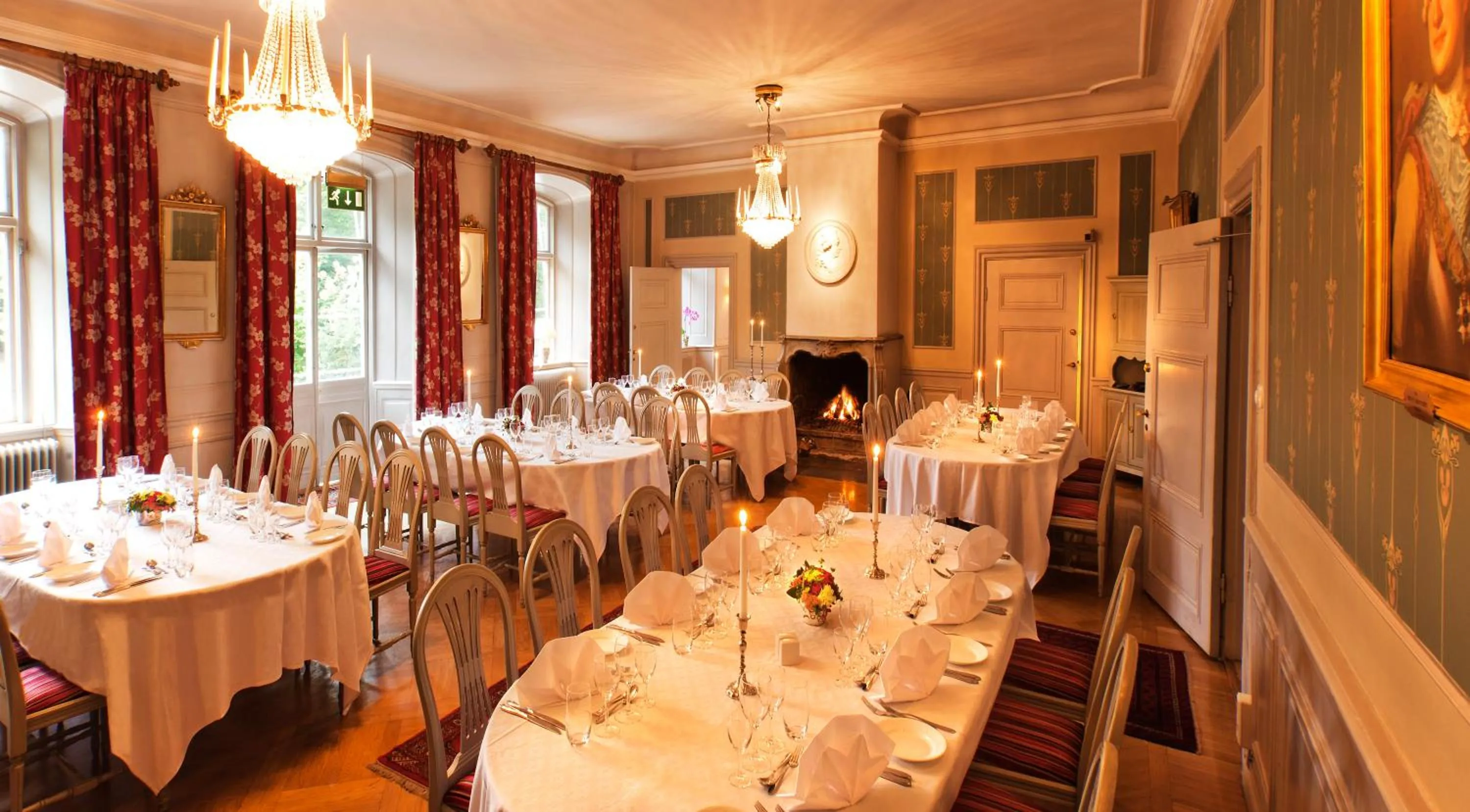 Restaurant/places to eat in Åkeshofs Slott