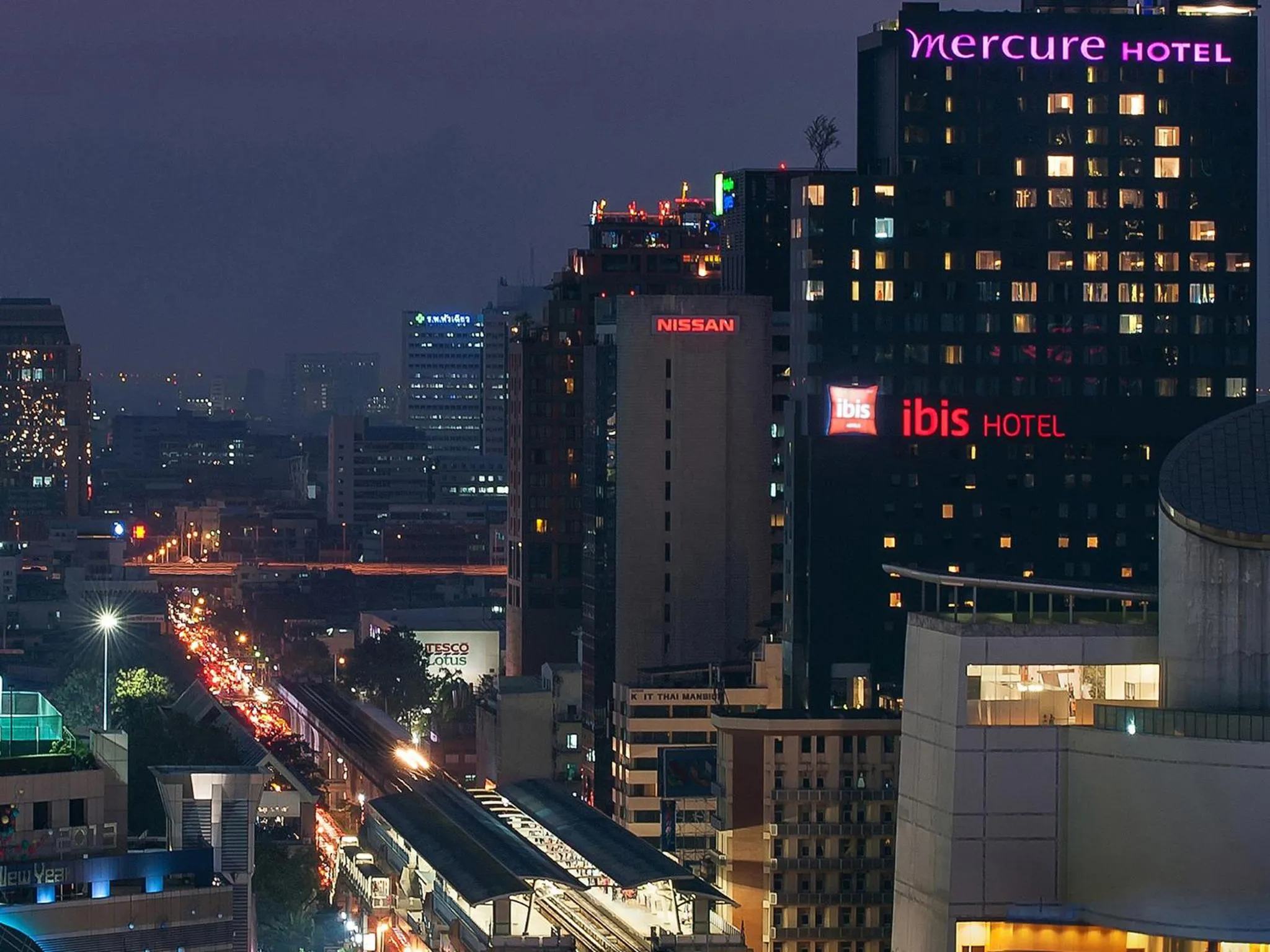 Night in ibis Bangkok Siam