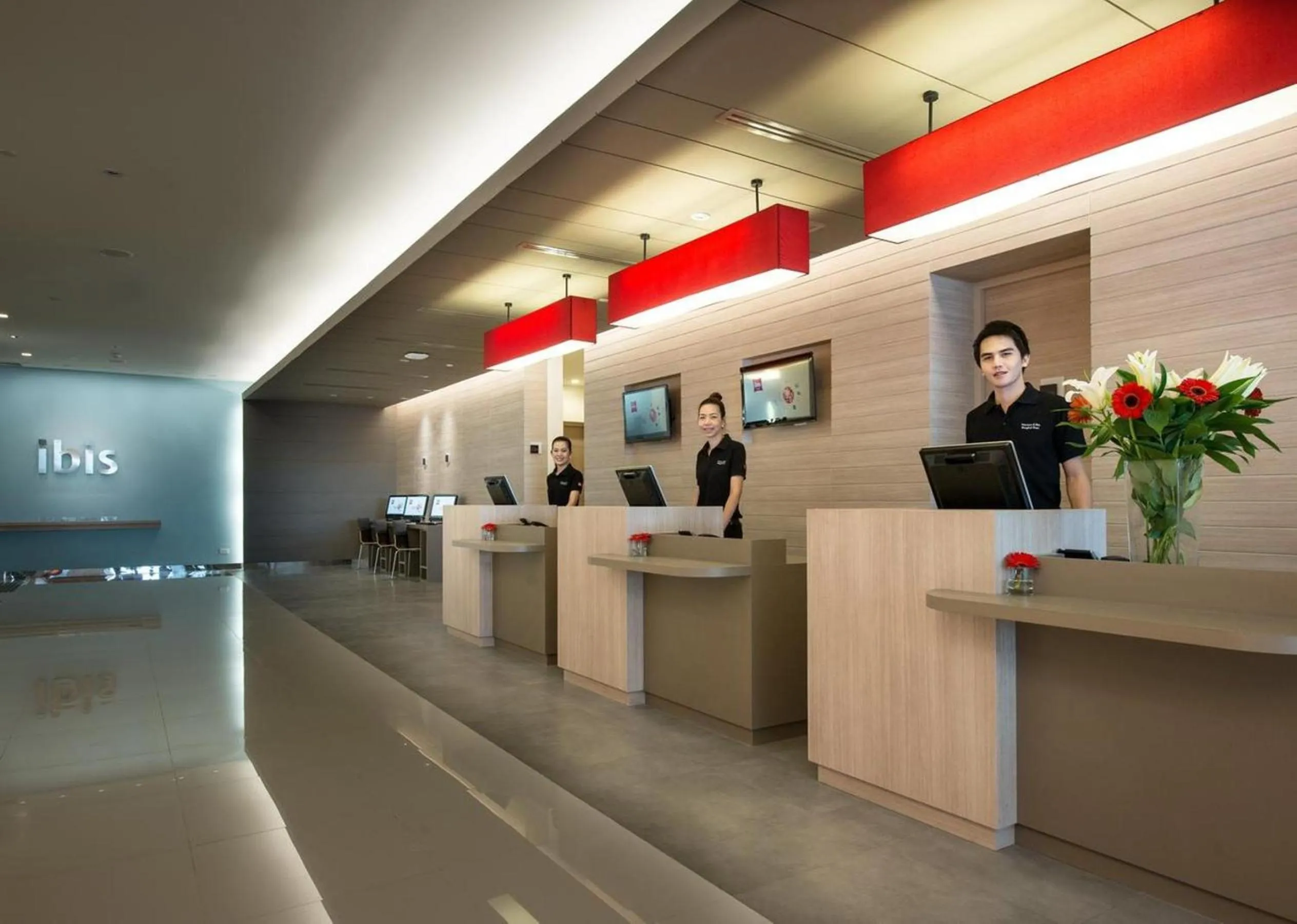 Staff in ibis Bangkok Siam