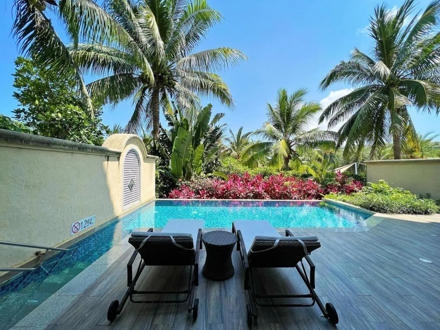 Swimming pool in JW Marriott Sanya Haitang Bay Resort & Spa