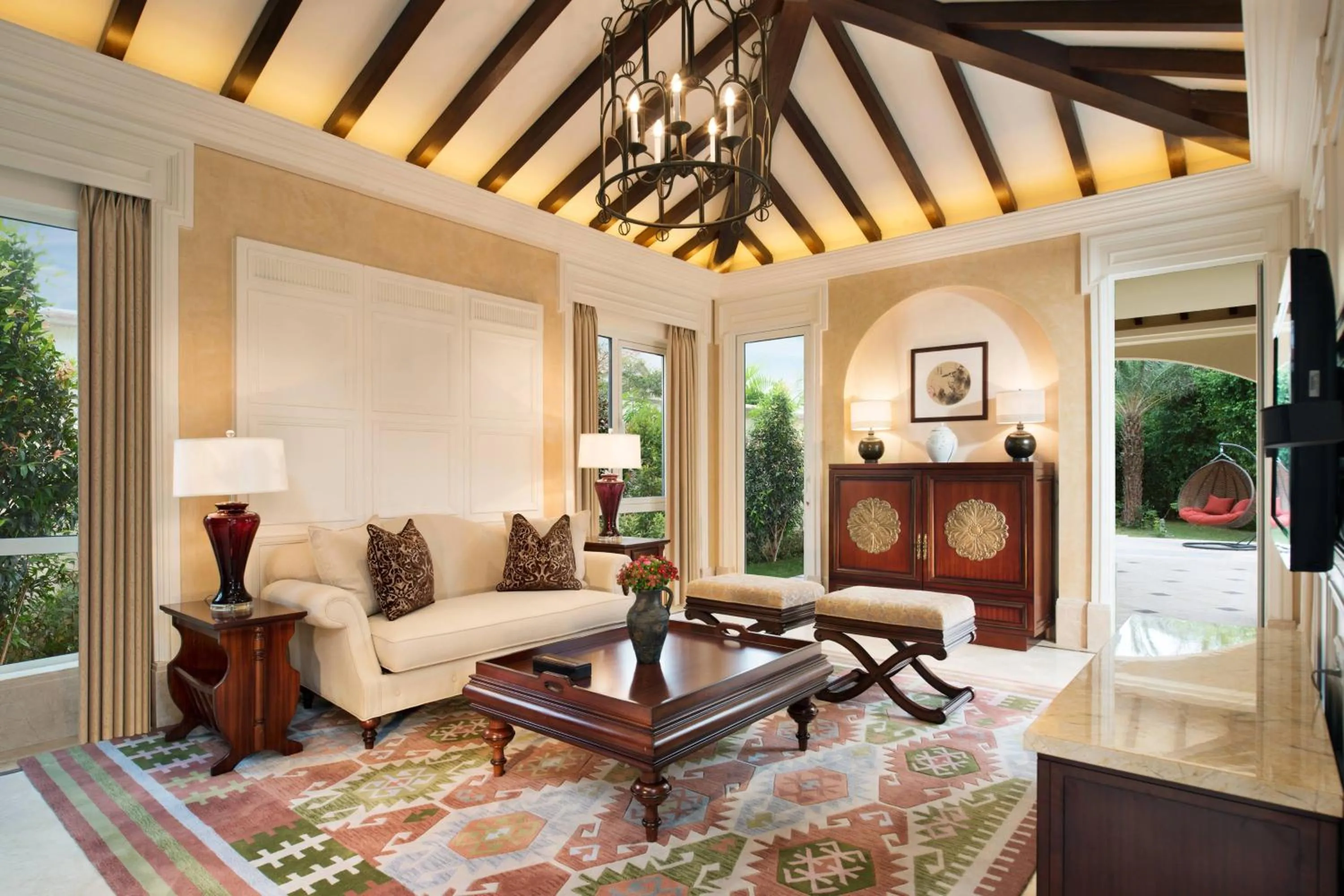 Swimming pool in JW Marriott Sanya Haitang Bay Resort & Spa