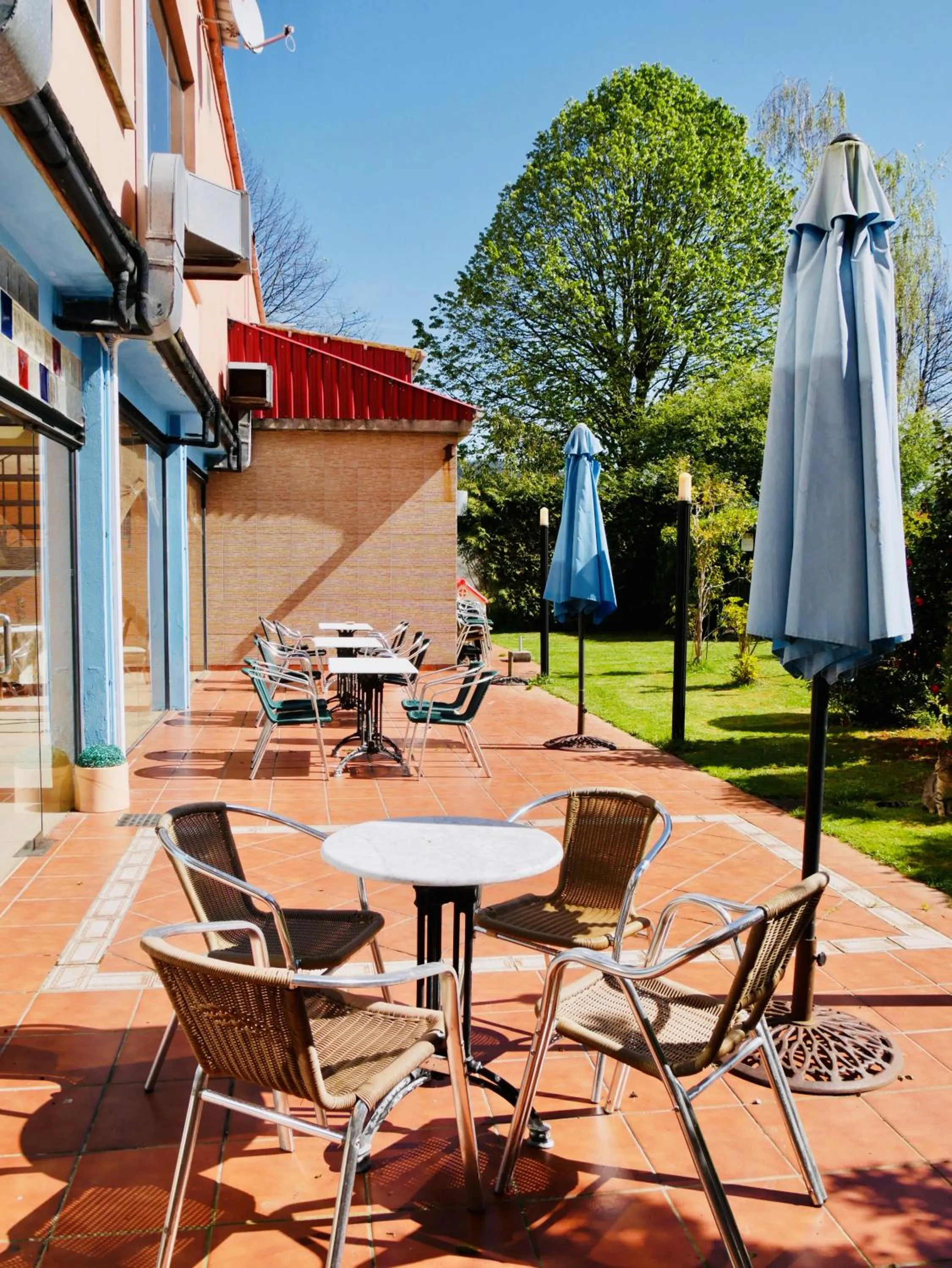 Restaurant/places to eat in Hotel Eumesa