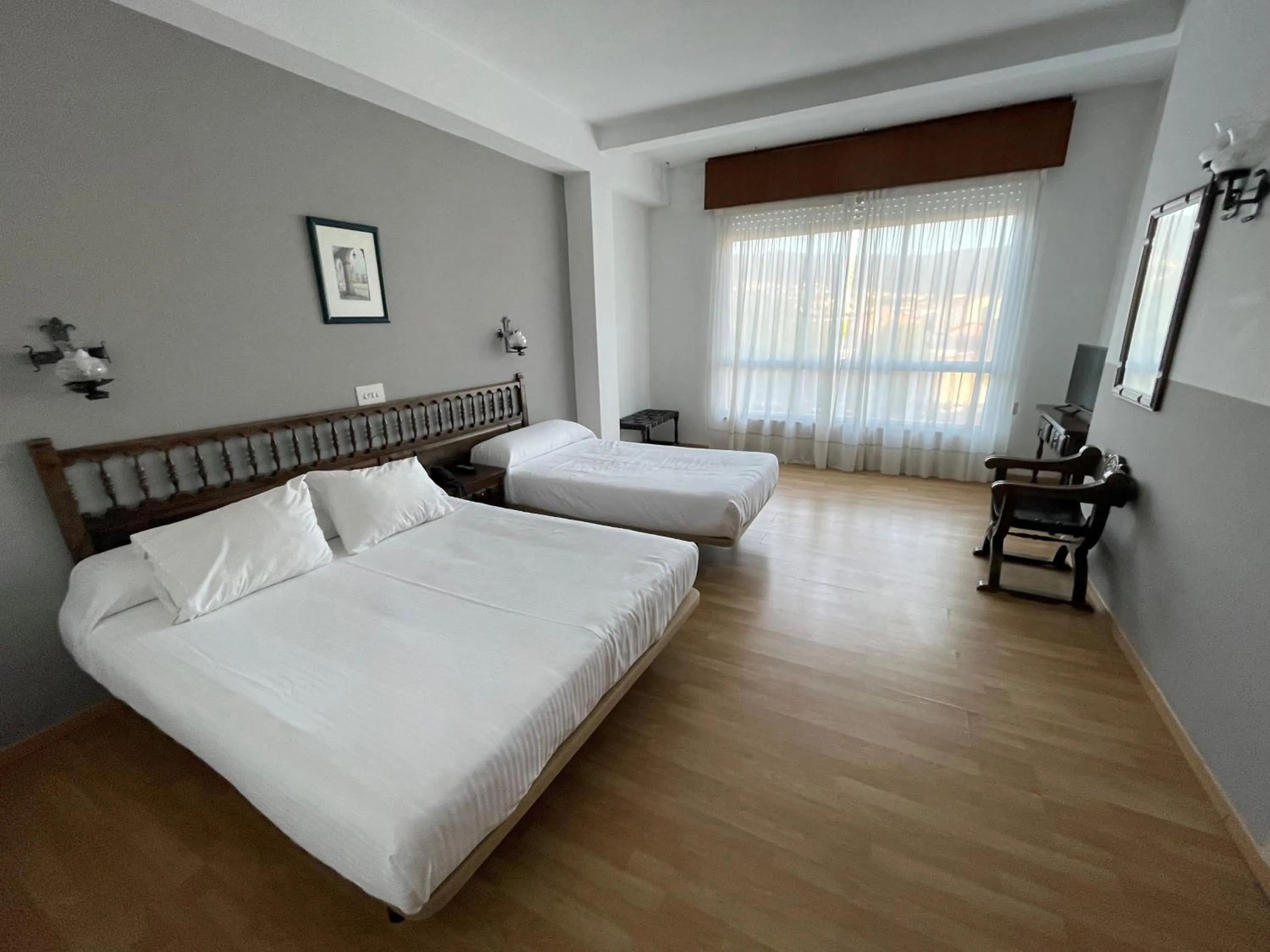 Photo of the whole room, Bed in Hotel Eumesa