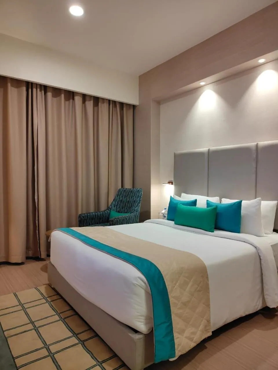 Bedroom, Bed in Fortune Hosur - Member ITC Hotels' Group