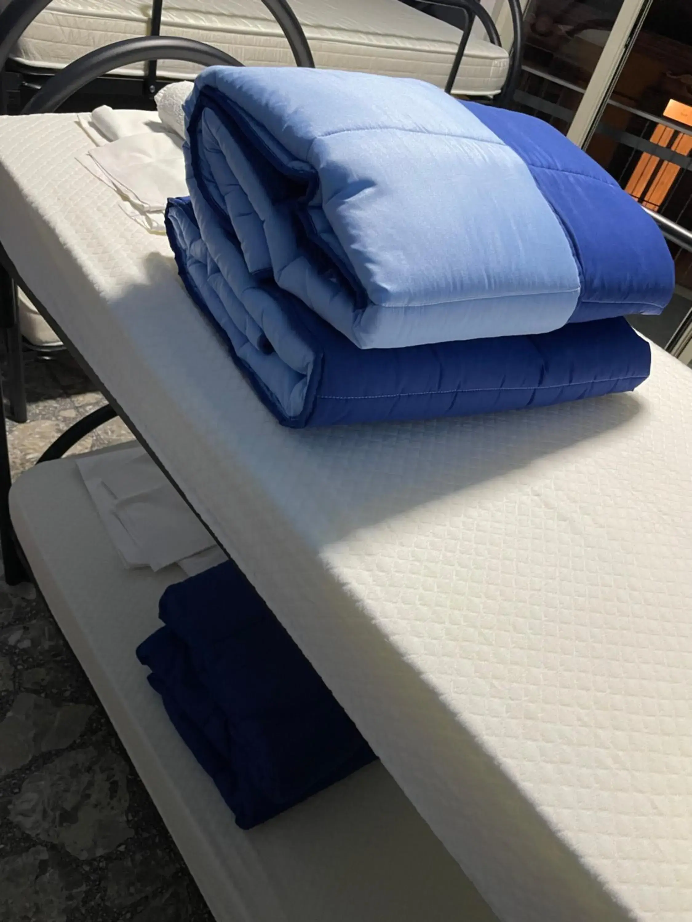 Single Bed in Male Dormitory Room with Shared Bathroom in Alexander hostel Single Bed in Male Dormitory Room with Shared Bathroom in Alexander hostel