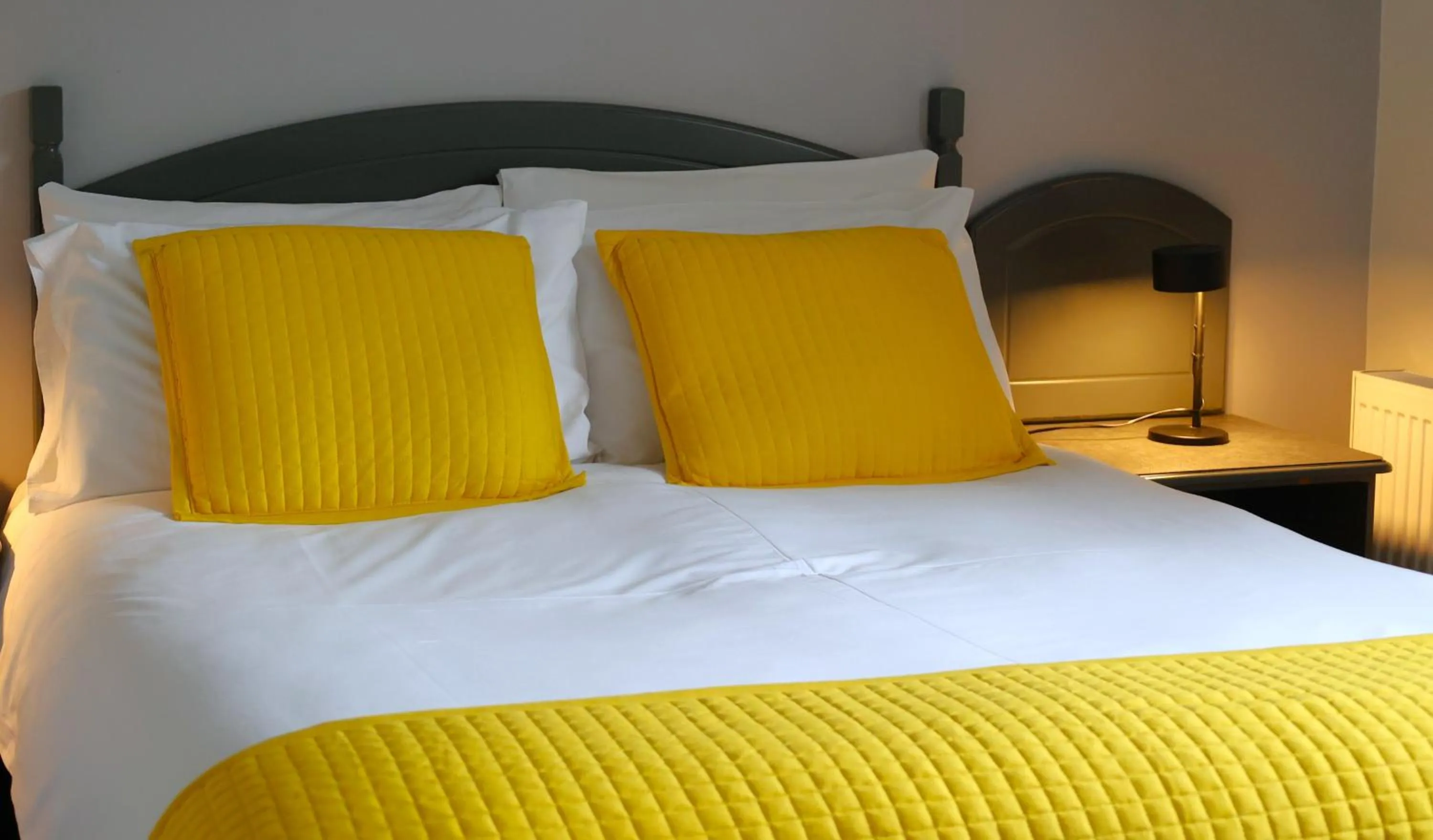 Bedroom, Bed in Ferryport House B&B