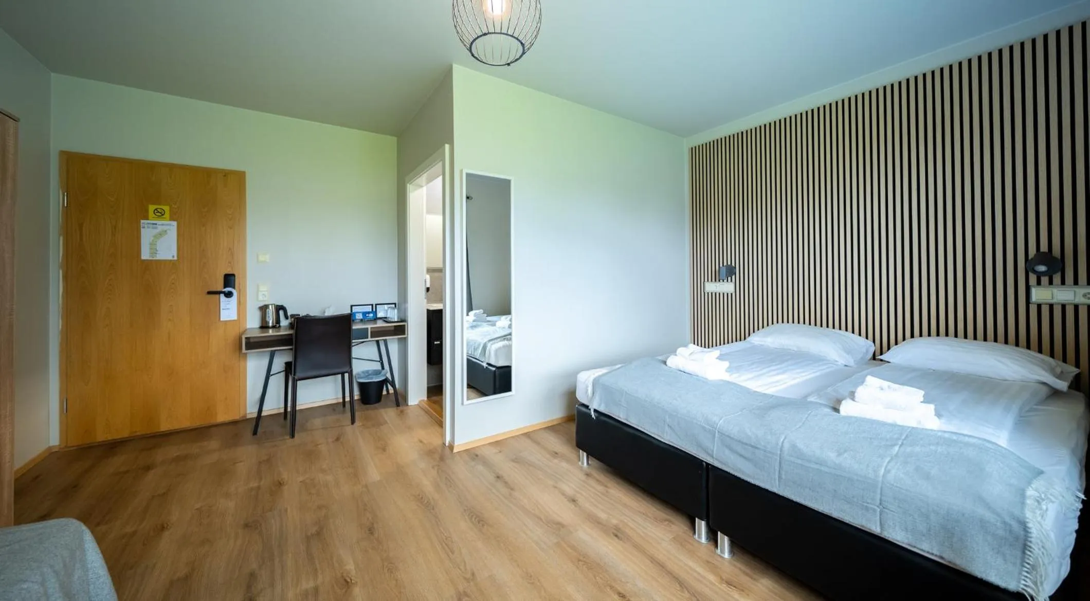 Bedroom, Bed in Adventure Hotel Geirland