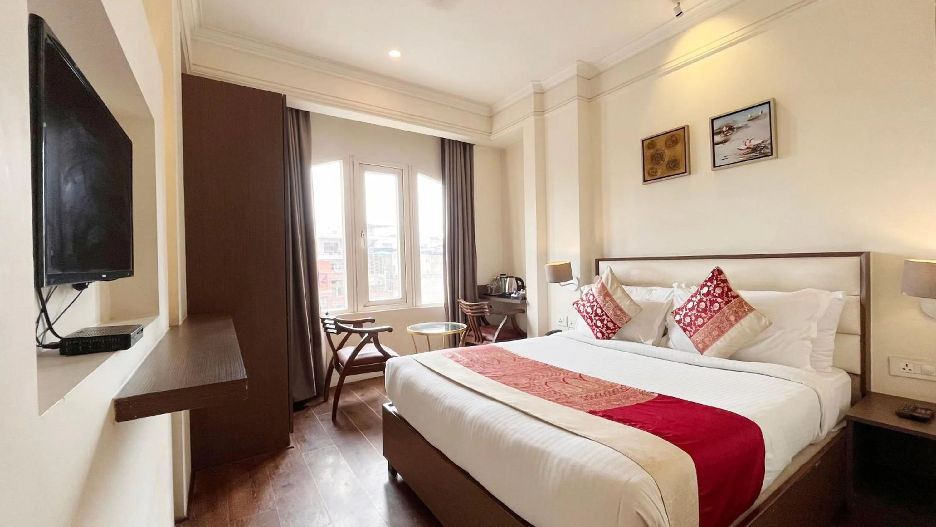 Bedroom, Bed in New Hotel Broadway