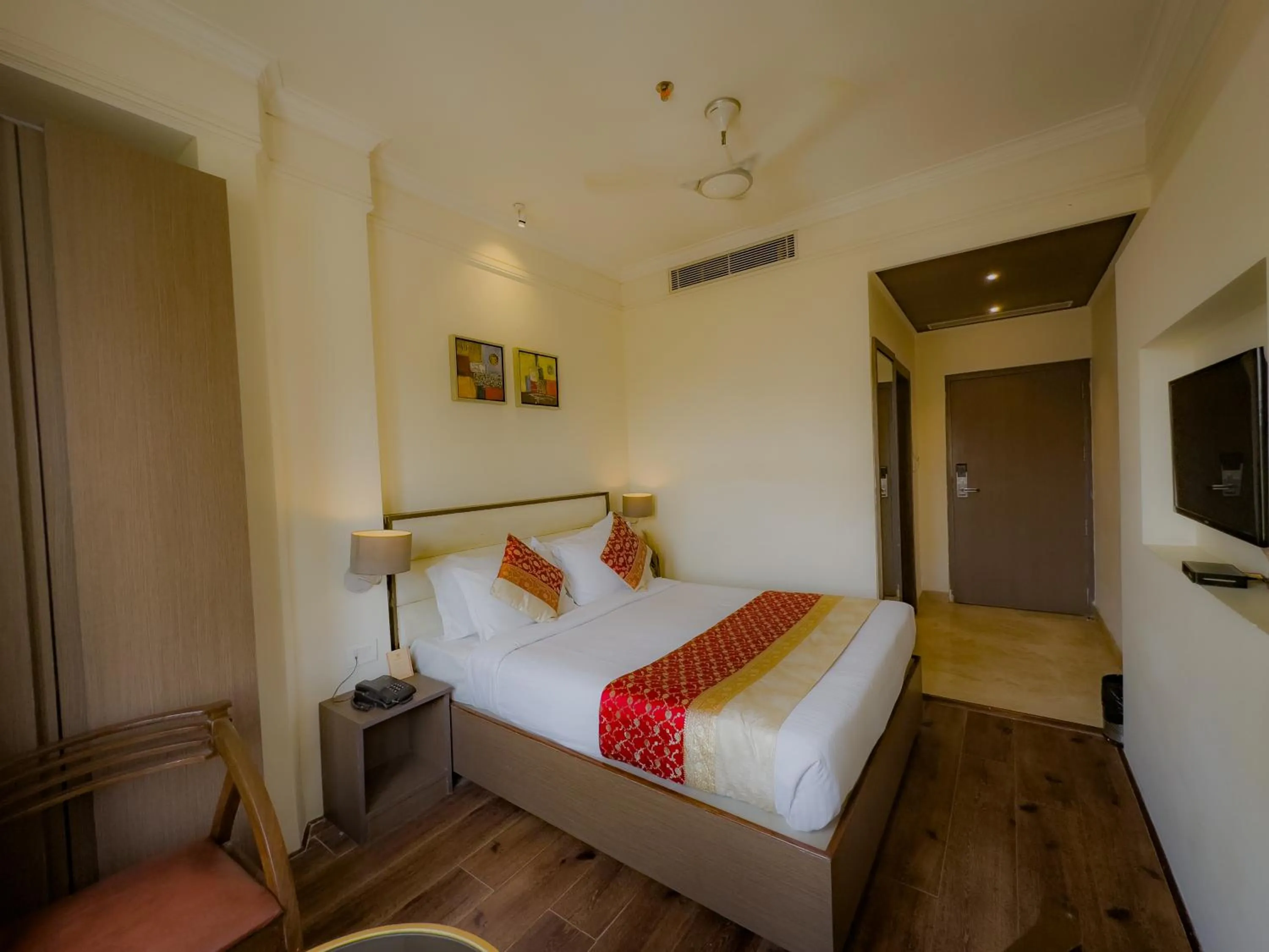 Bed in New Hotel Broadway