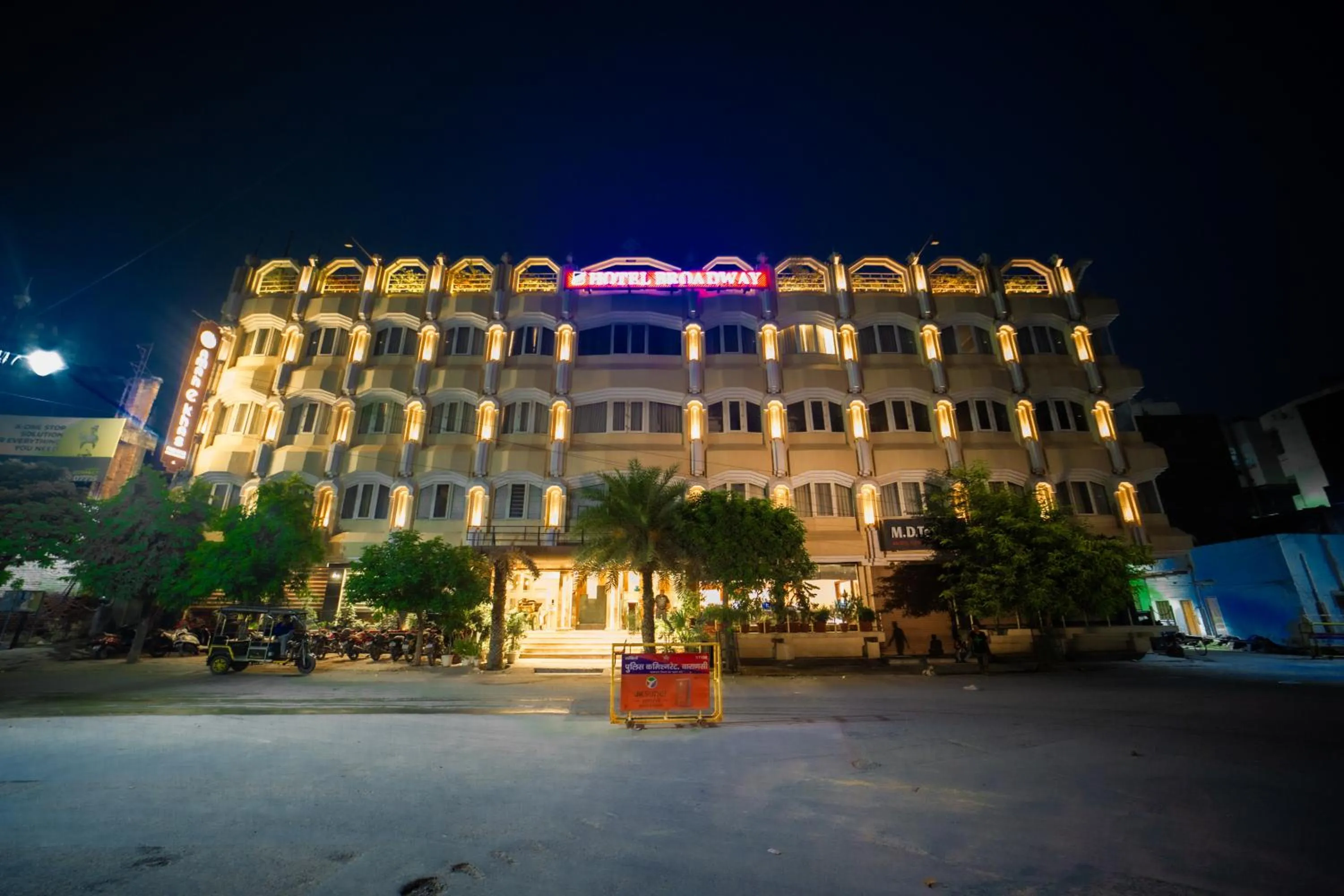 Property building in New Hotel Broadway