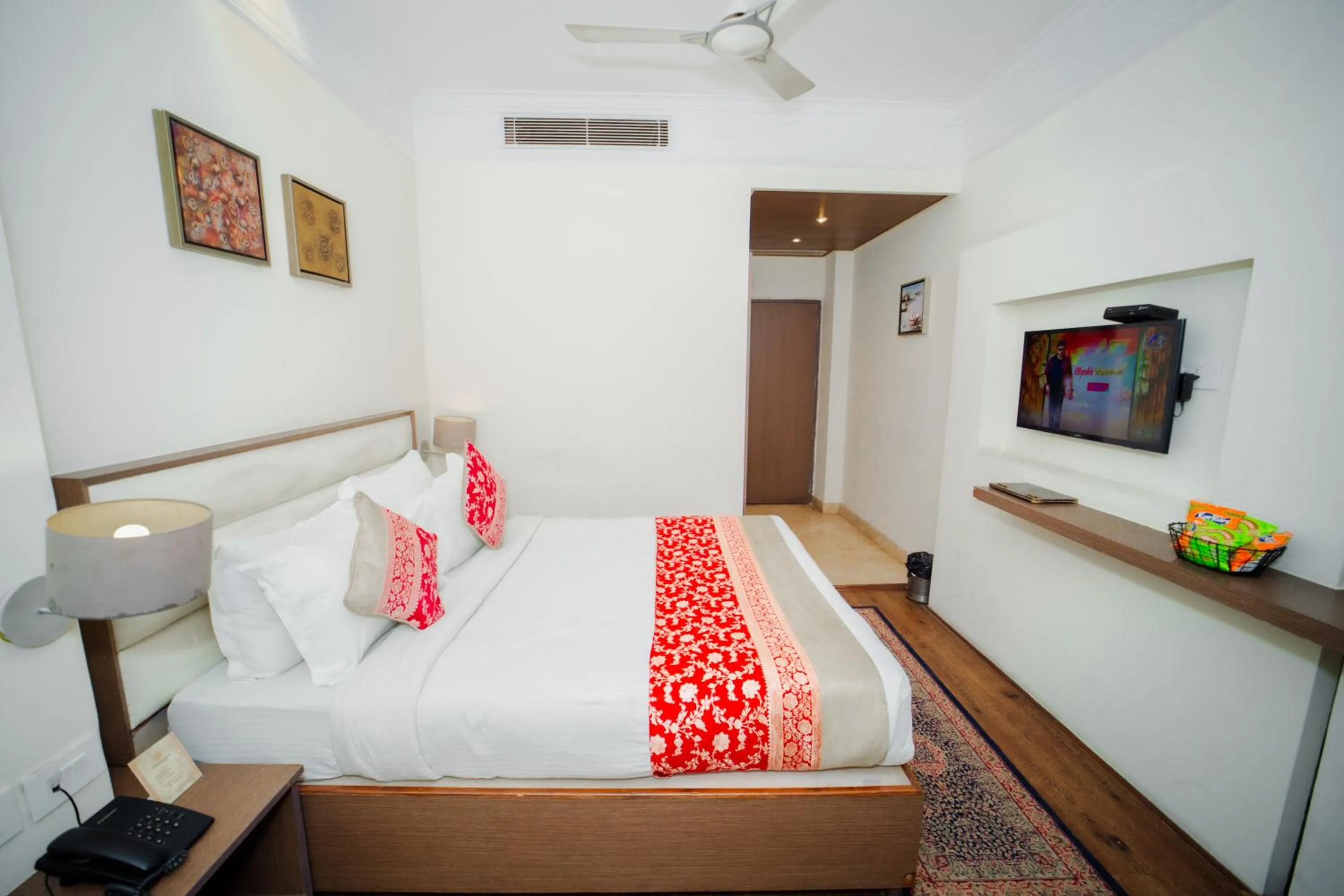 Bed in New Hotel Broadway